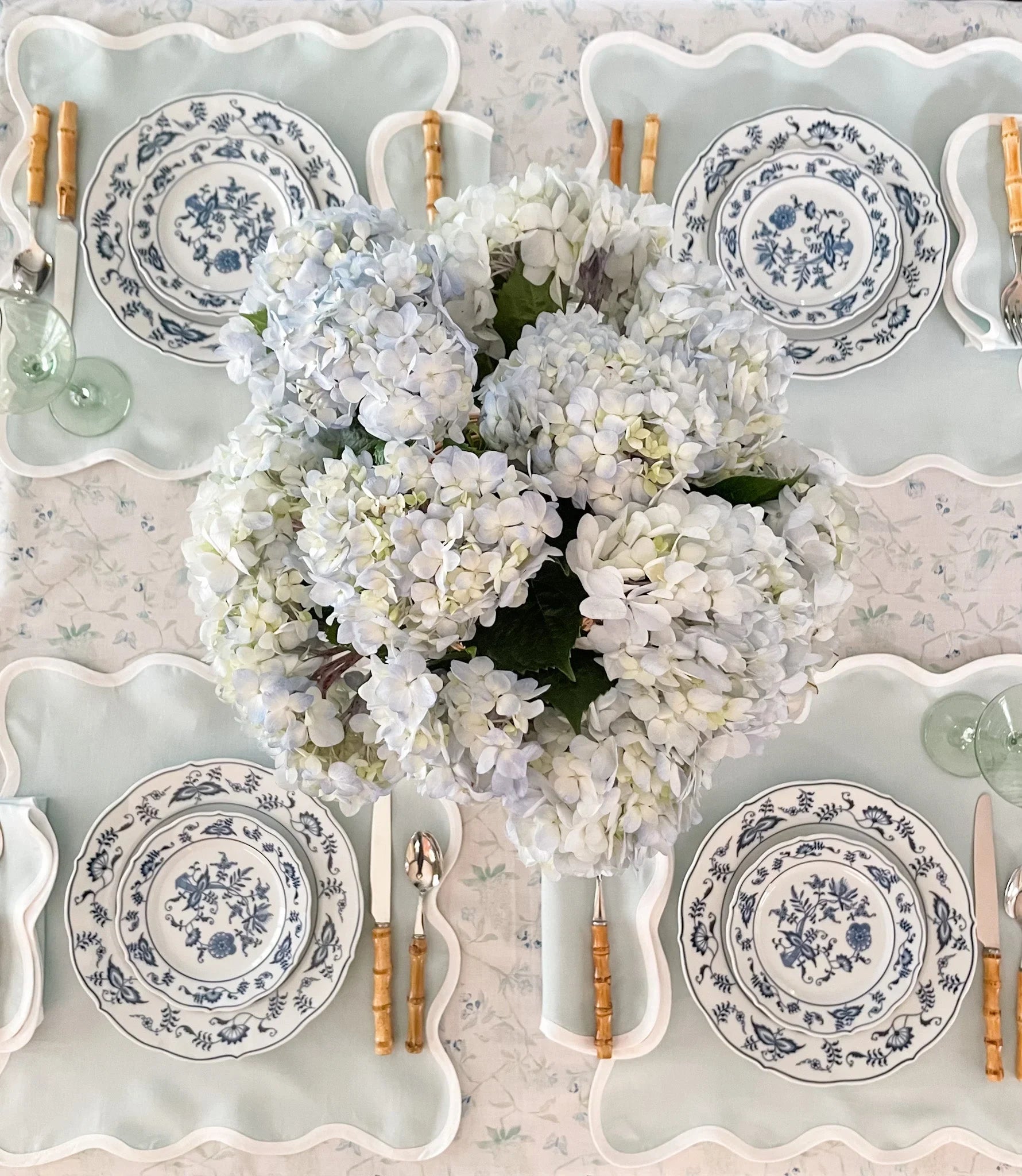 Linen Scalloped Square | Sage Green