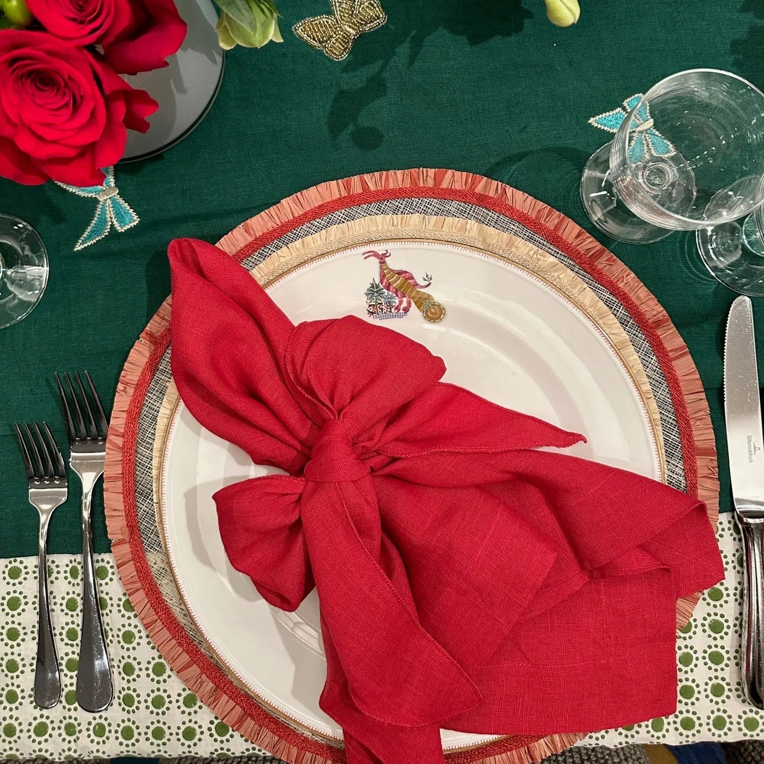 Embroidered Bow Hunter Green Table Runner
