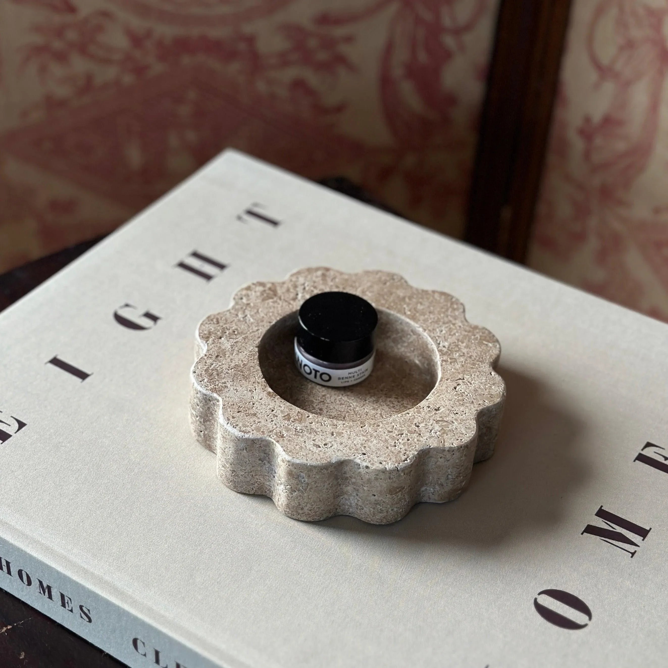 Marble Mini Sun Flat in Biscotti - The Mayfair Hall