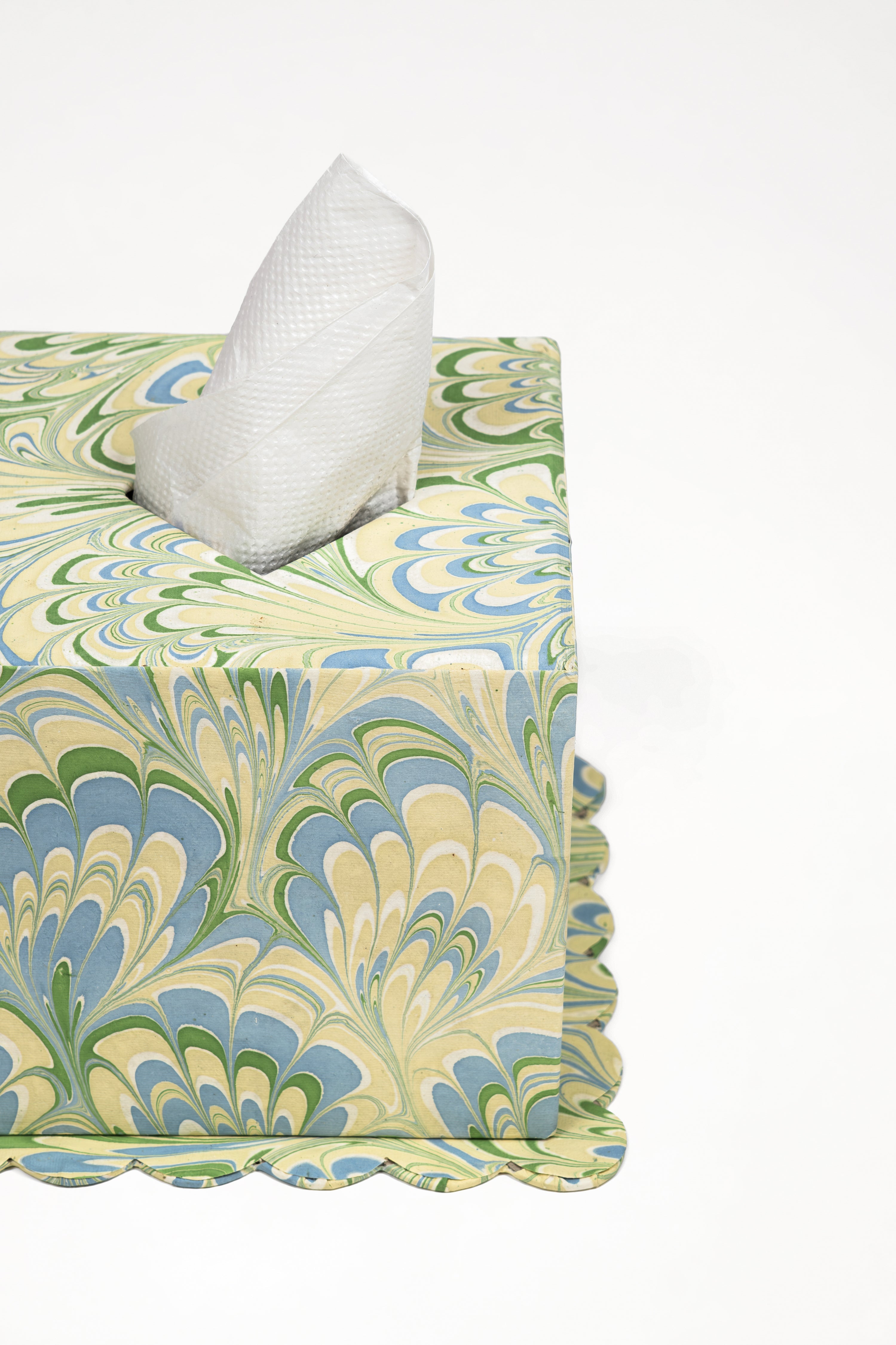 Hand-Marbled Scallop Tissue Box Cover in Seaglass Peacock