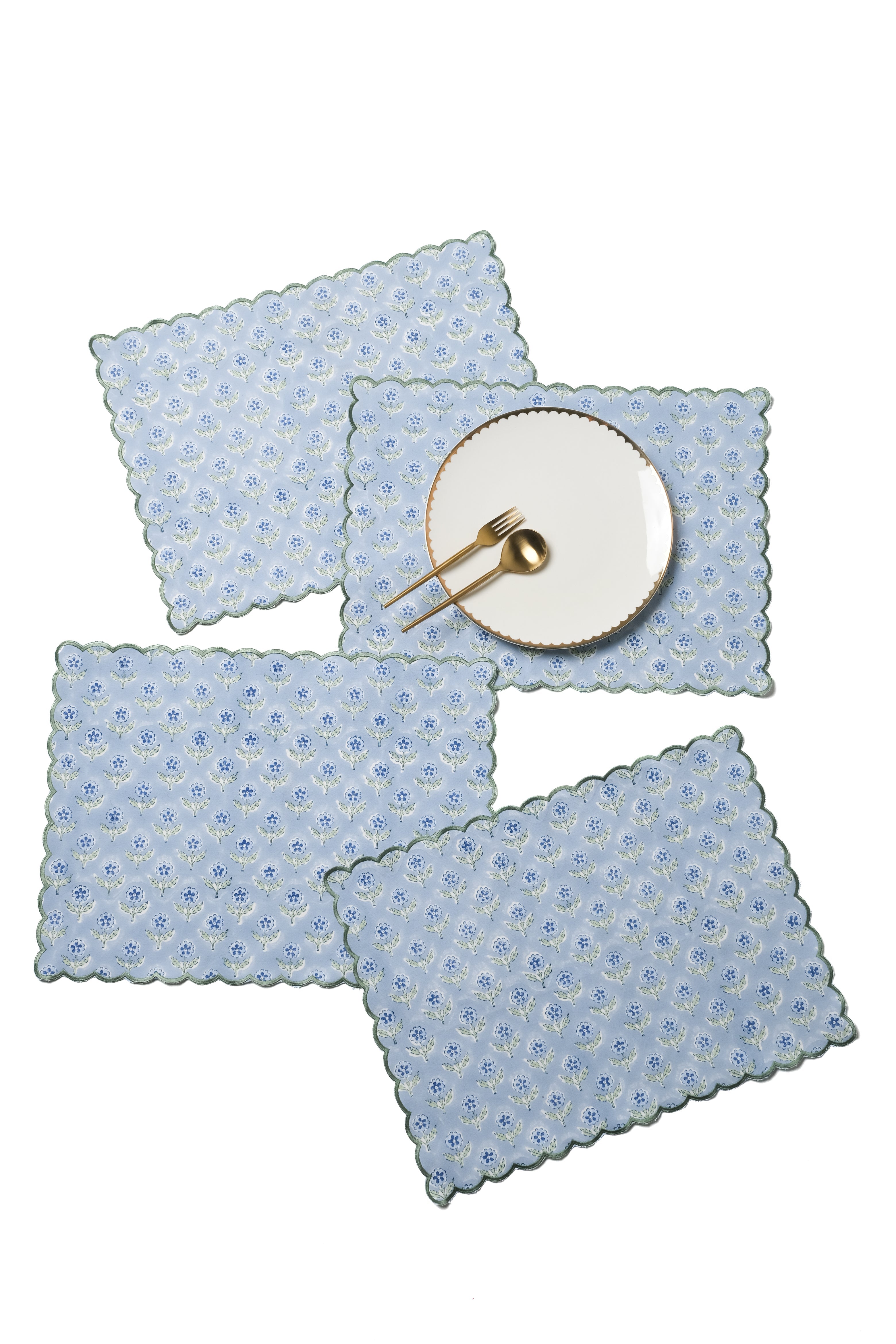 Mona Scallop Embroidered Blockprint Placemat in Blue