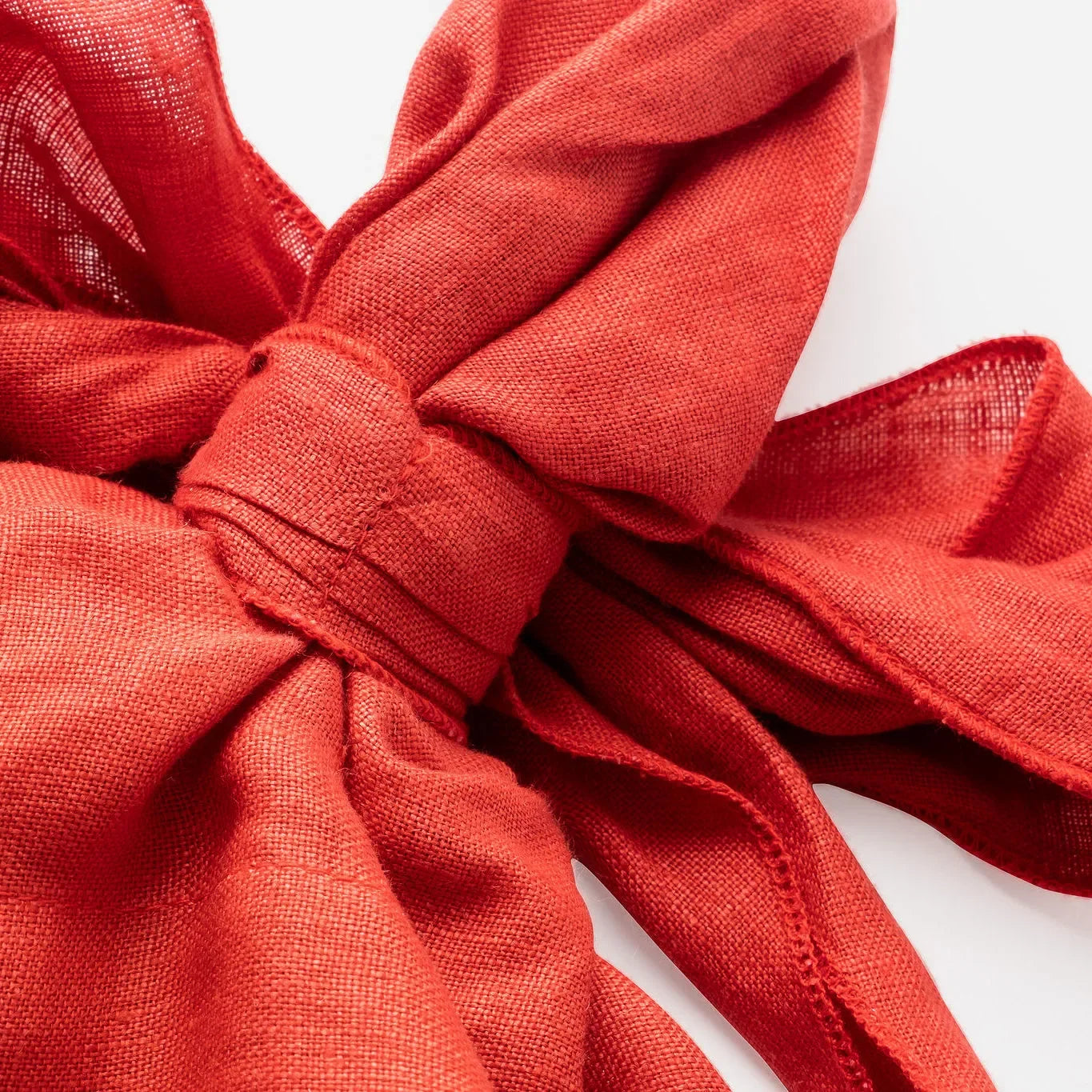 Bow linen napkin, berry, set of two - The Mayfair Hall