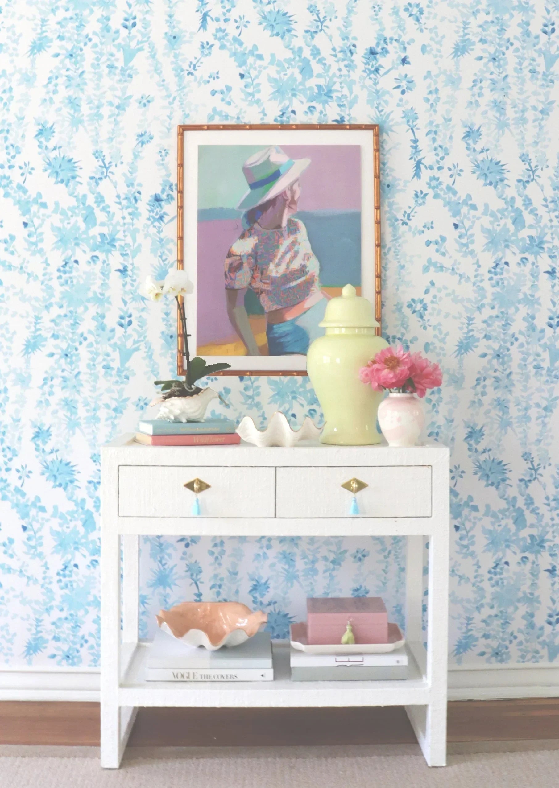 Clam Shell Bowl with 22K Gold Accent - The Mayfair Hall