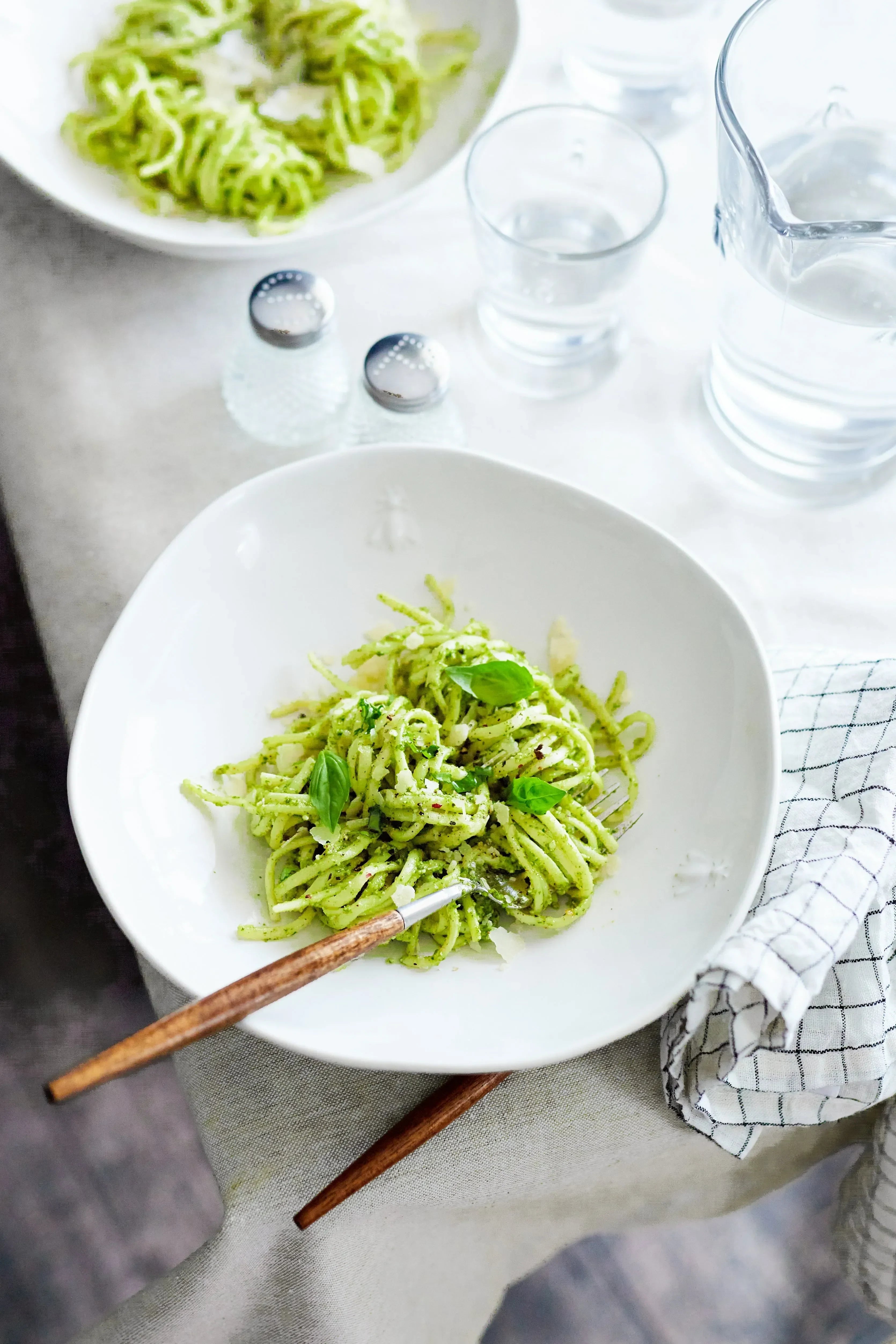 Bee Ceramic Pasta Plate Ecru - 4pk - The Mayfair Hall