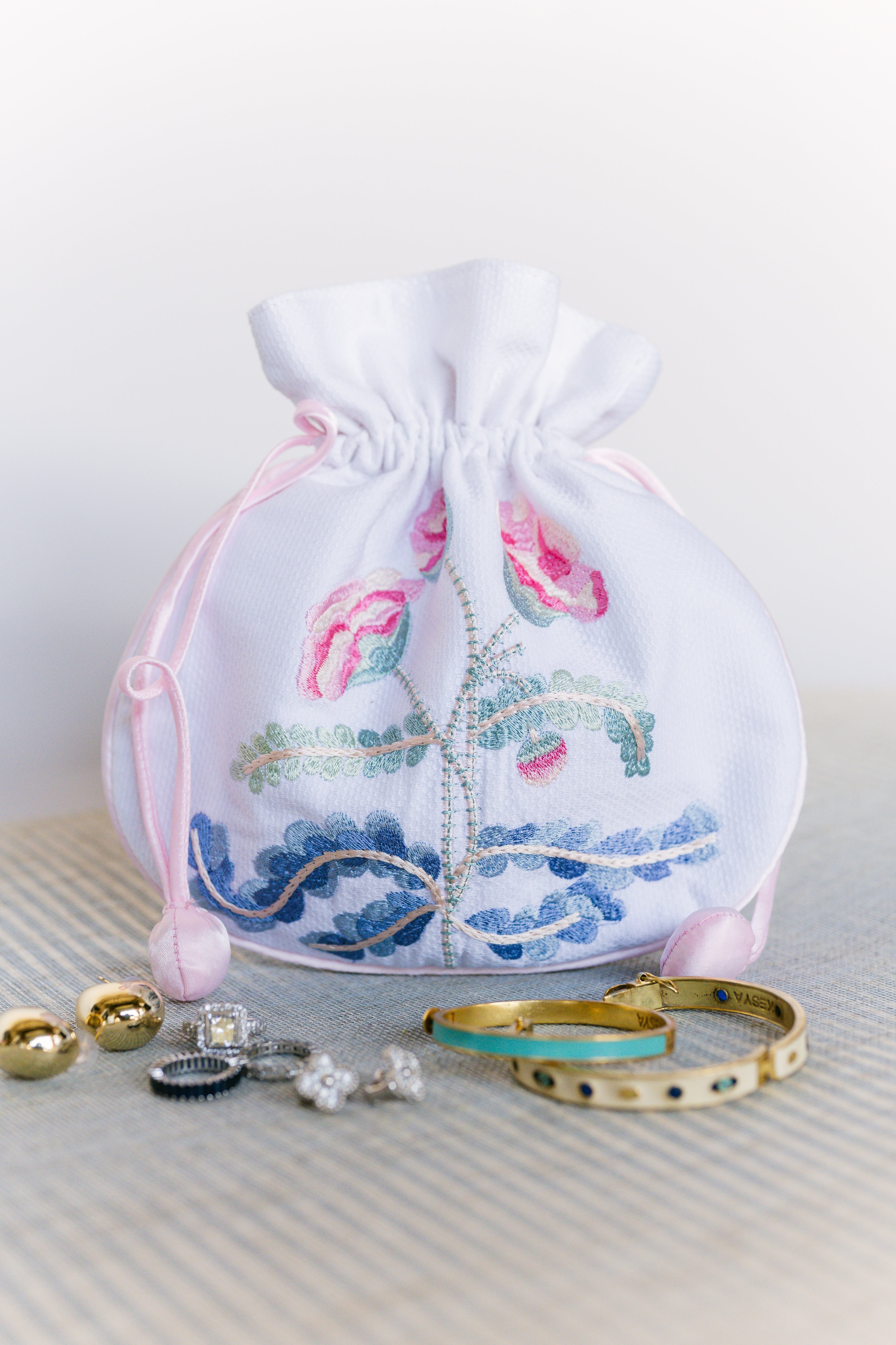 Carnation Jewelry Pouch