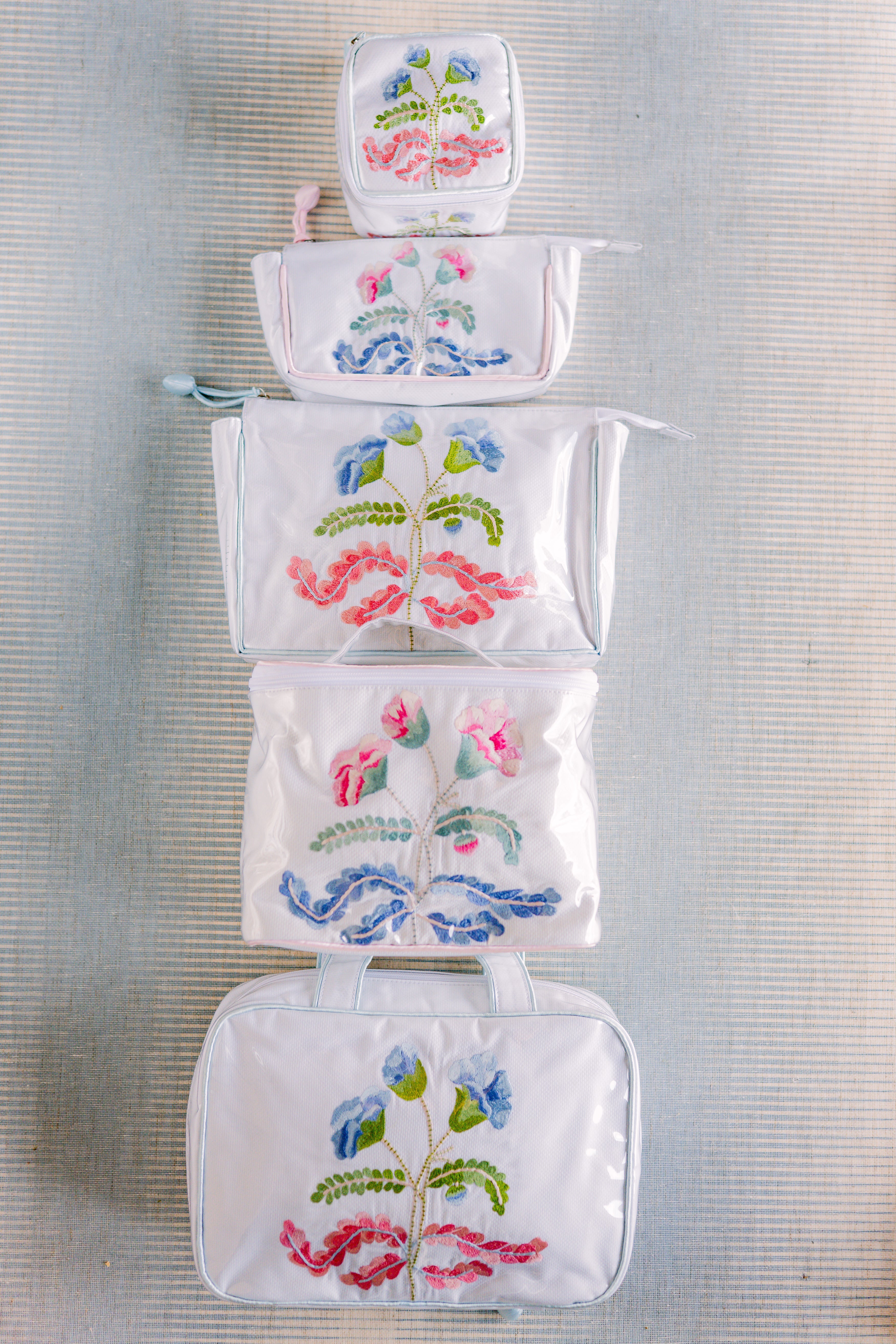 Carnation Hanging Cosmetic Bag