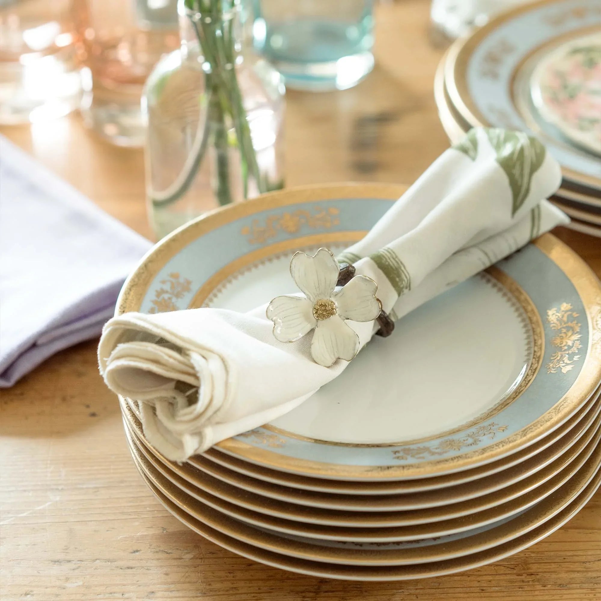 Storytime Dahlias Dinner Napkins - Set of Four - The Mayfair Hall