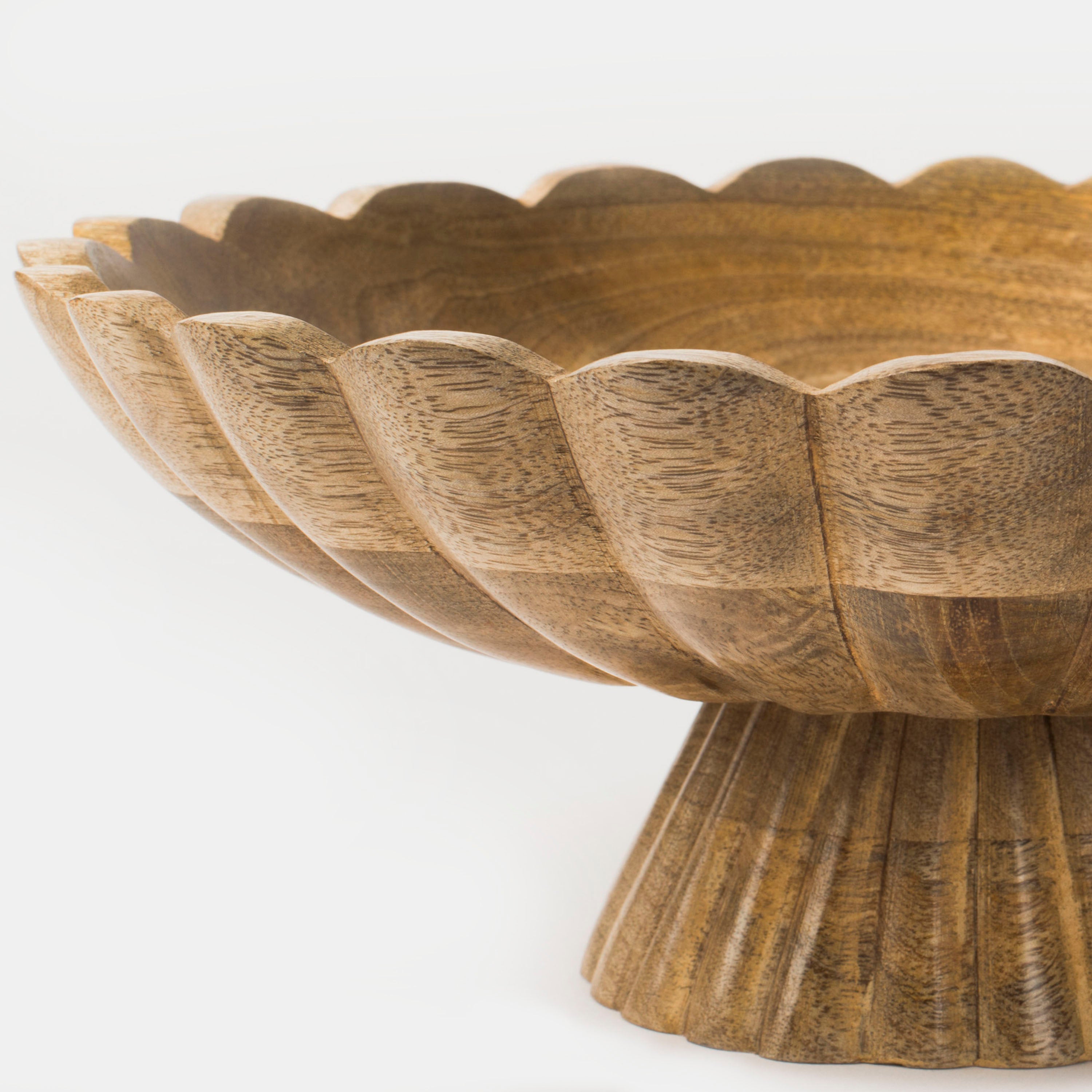 Handcarved Scalloped Edge Fluted Pedestal Bowl