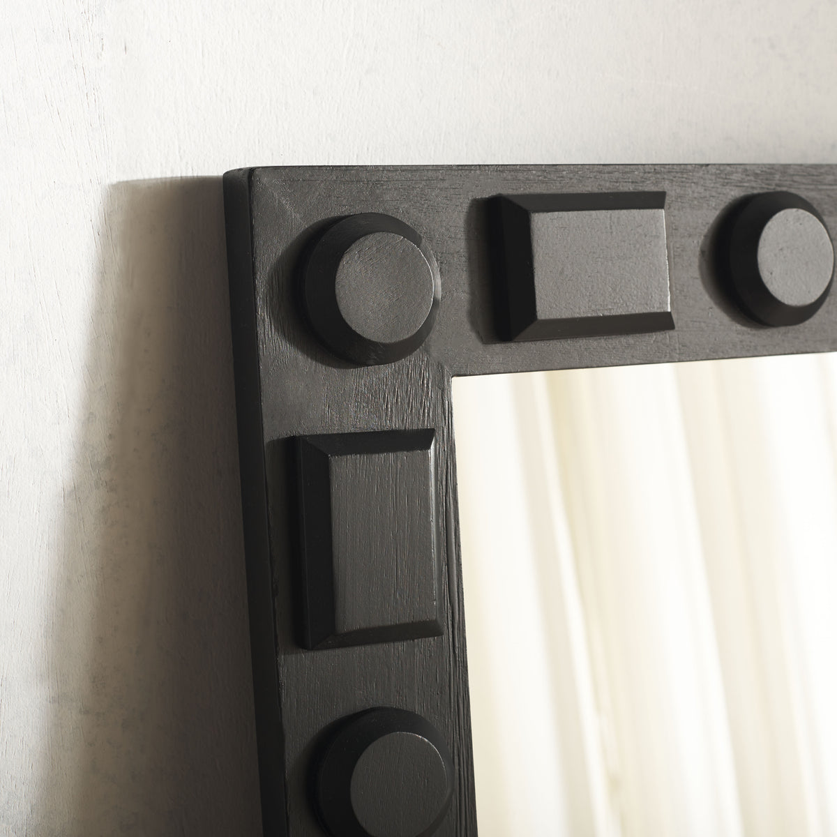 Odette MDF and Veneer Mirror in Black — 31″