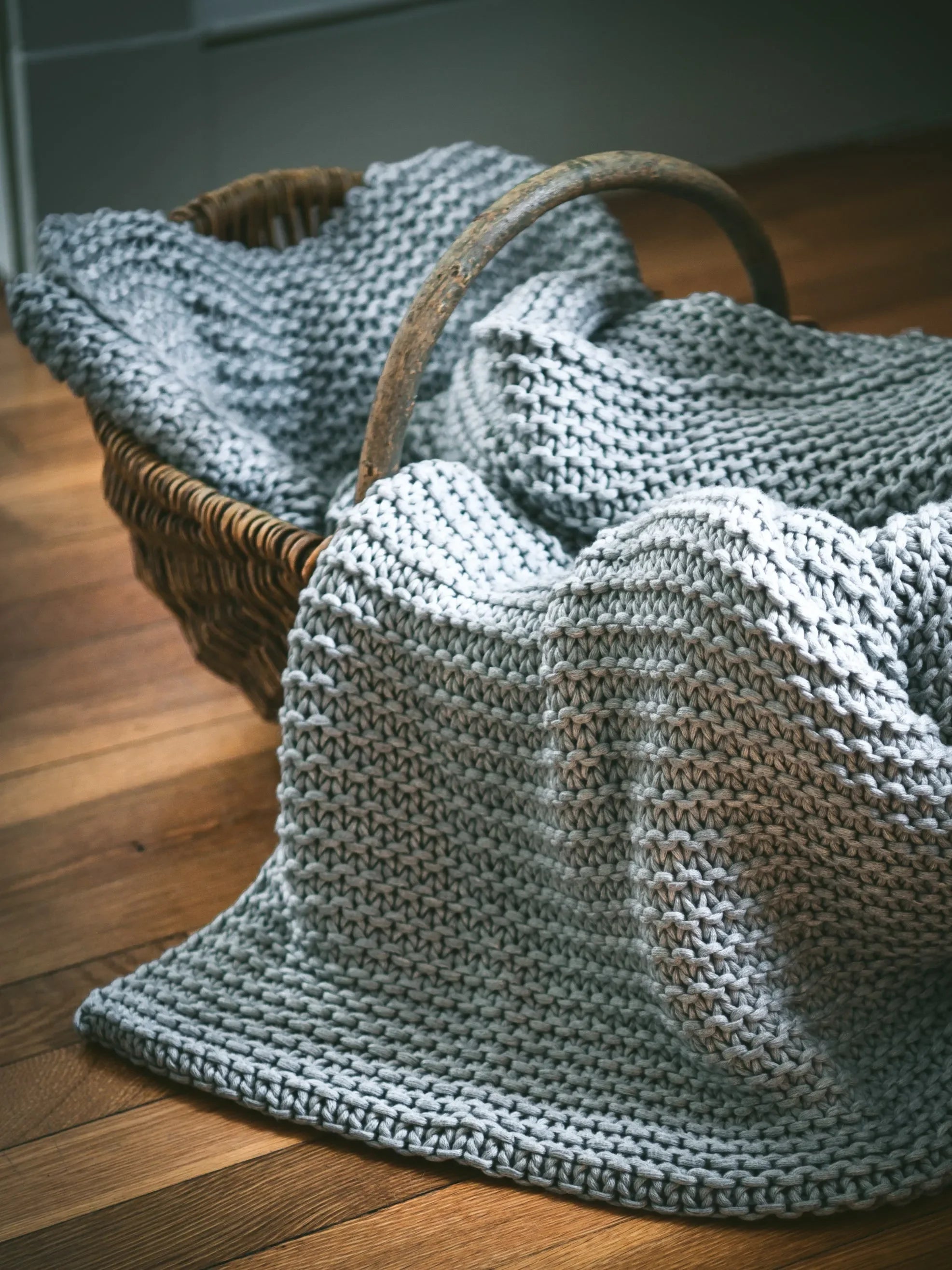 Matouk Orla Throw - The Mayfair Hall