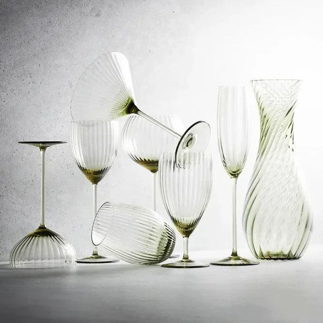 Quinn Carafe with Swirled Pattern 40 Oz. - The Mayfair Hall
