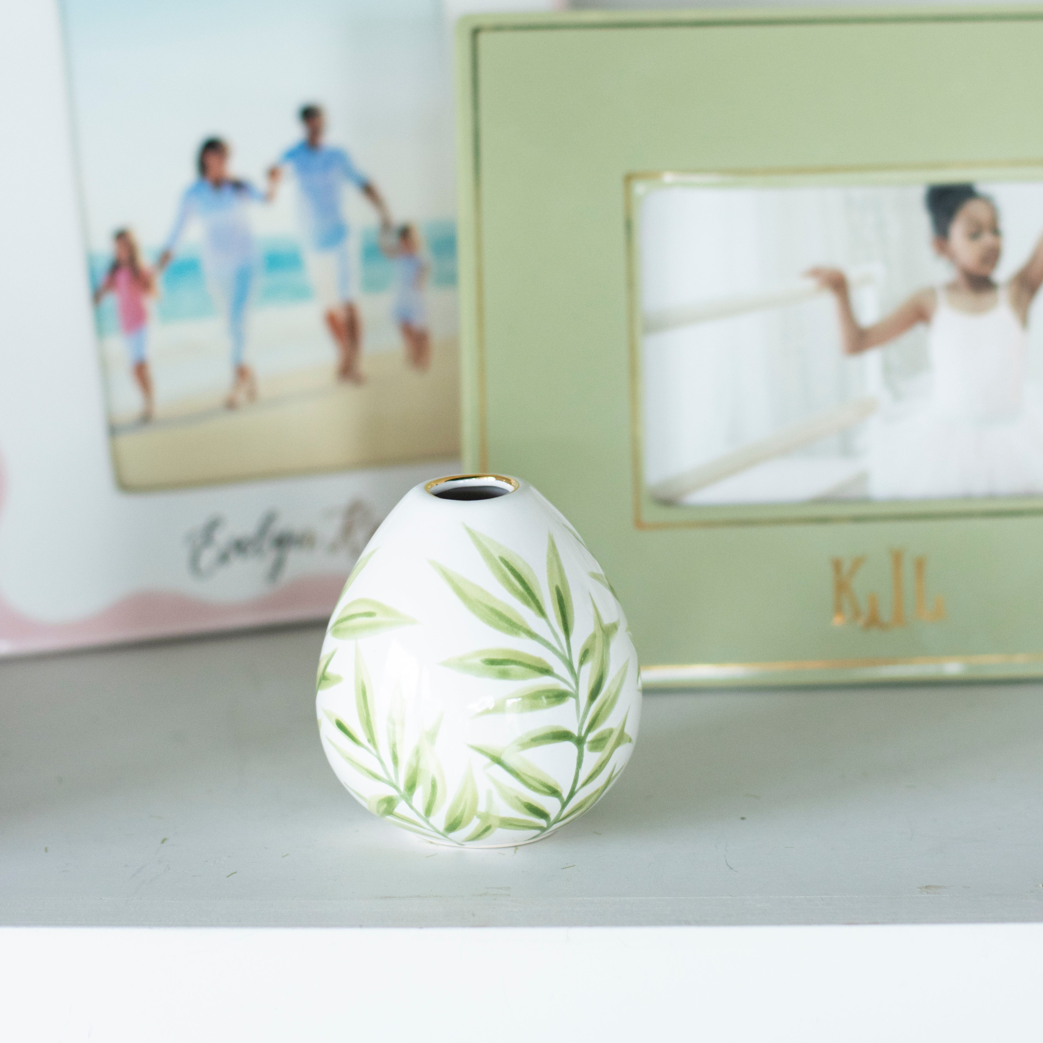 Olive Branch Fleur Bud Vase