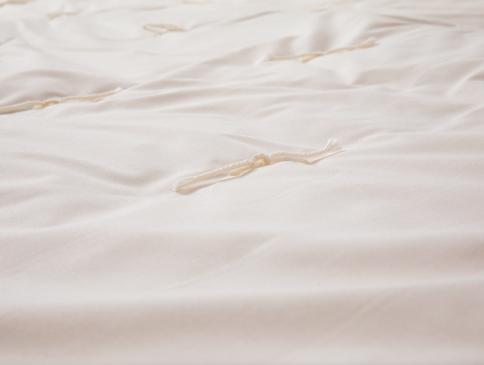 Lightweight Wool Comforter