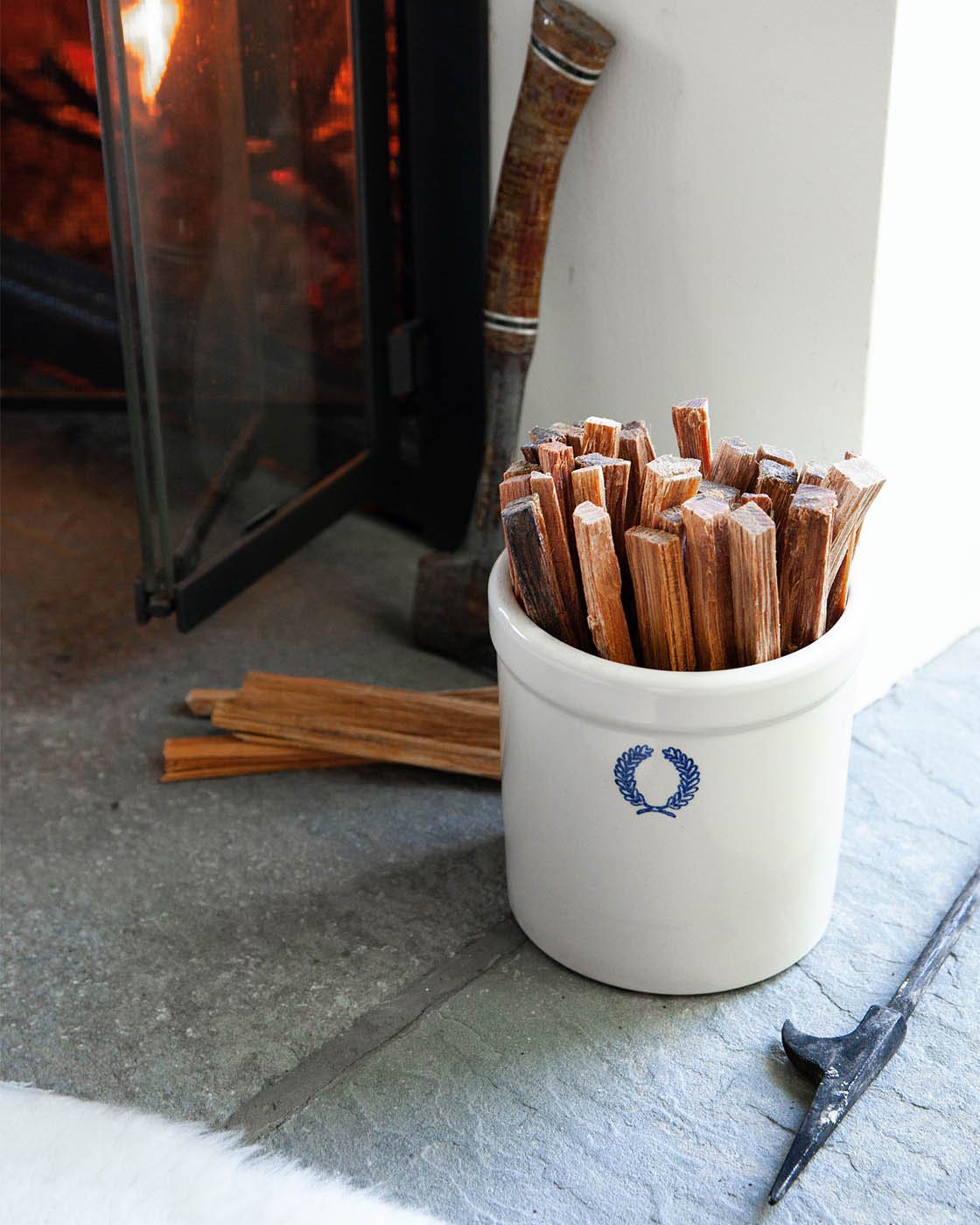 Laurel Fireside Crock™