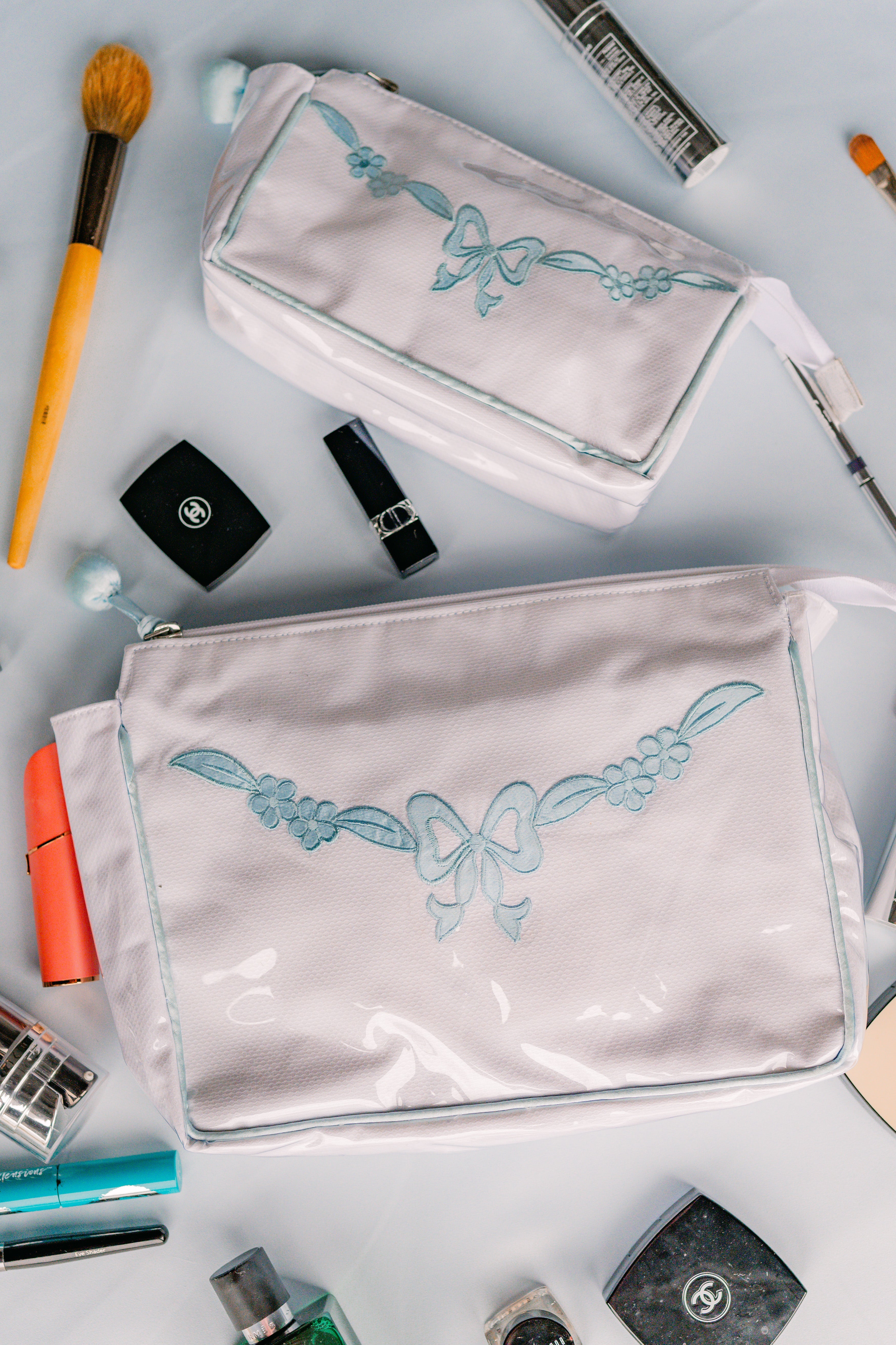 FLORAL BOW LARGE MAKEUP BAG