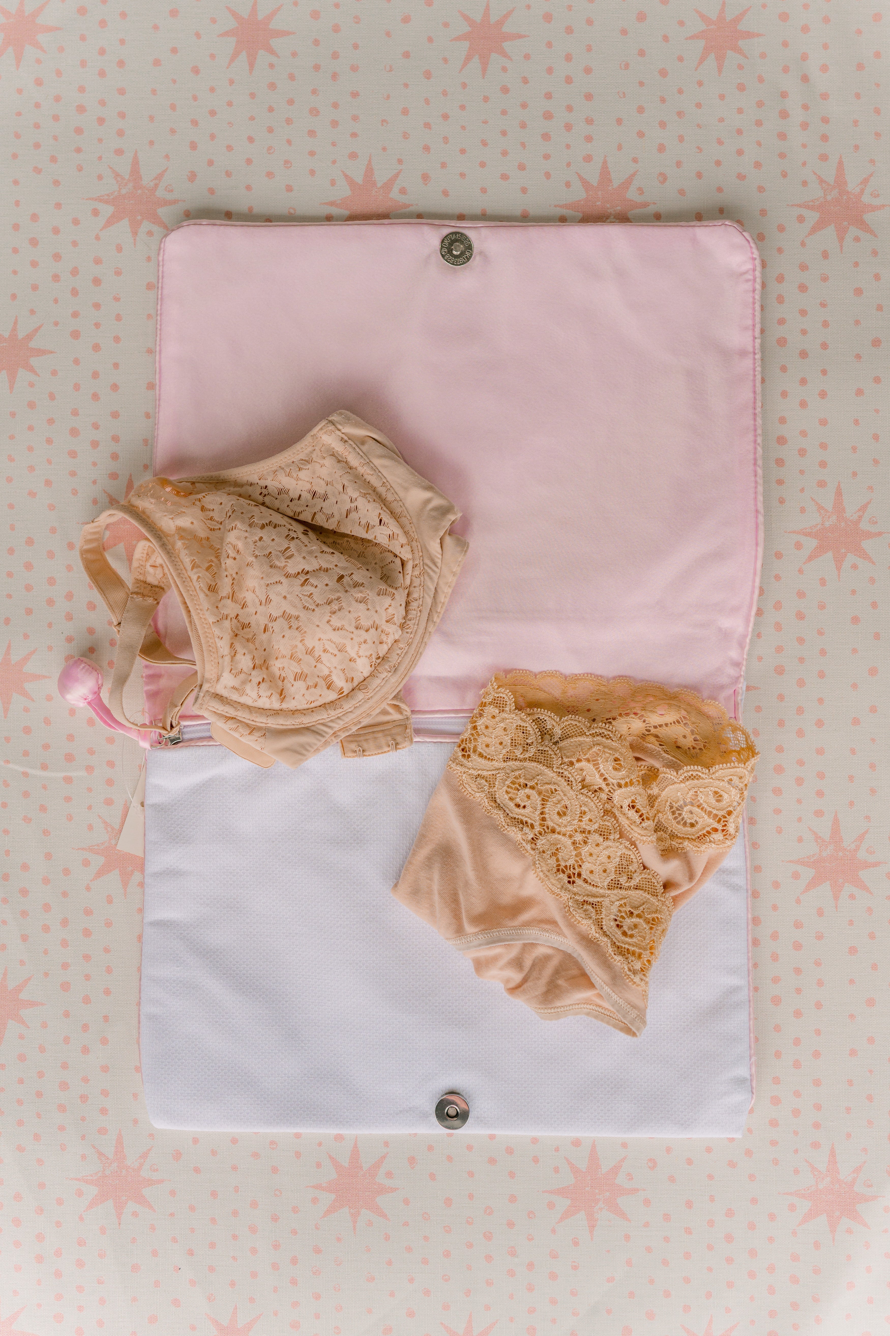 FLORAL BOW LINGERIE ENVELOPE