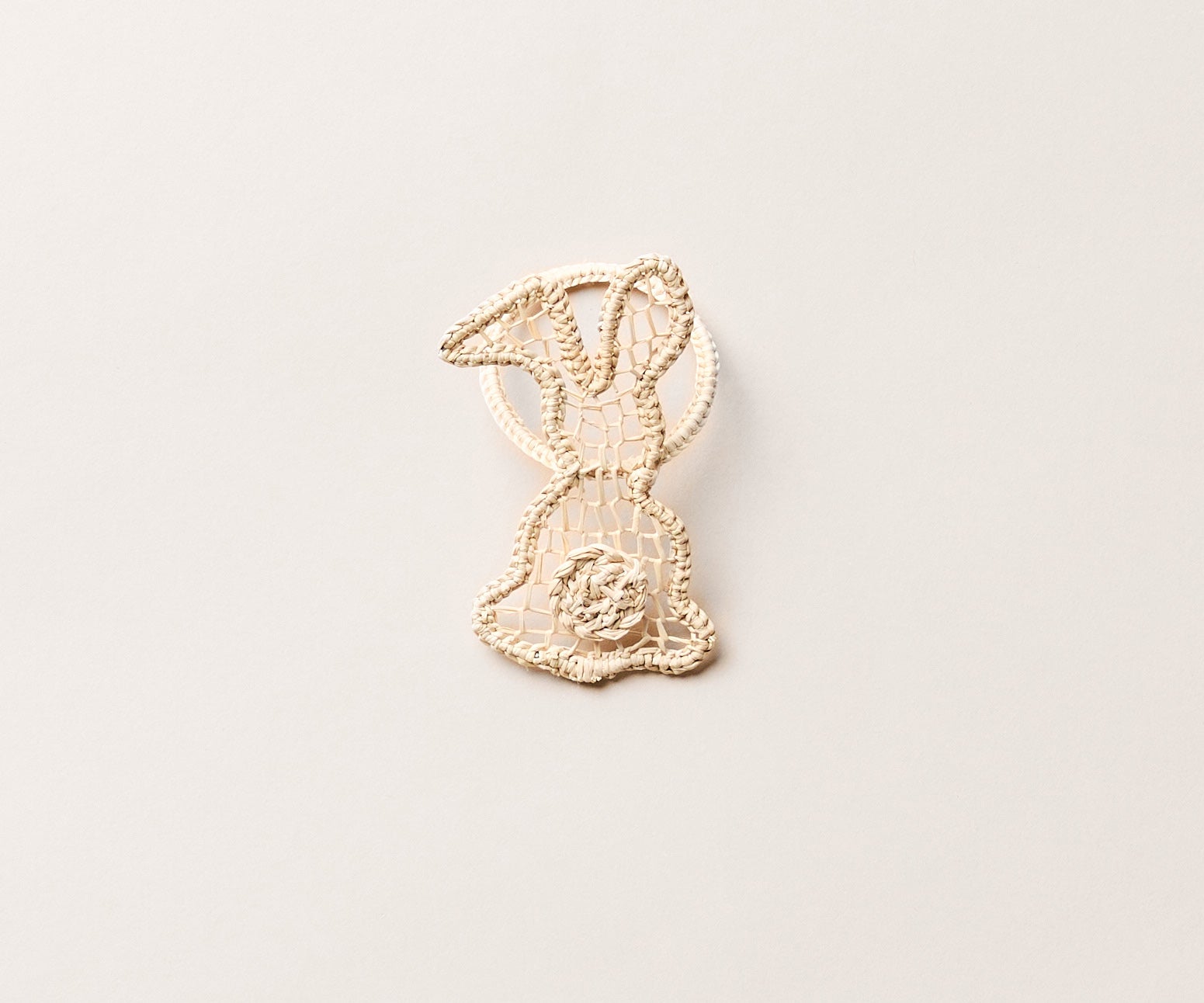 Bunny Napkin Ring – 3.5” Handwoven Iraca Palm – Artisan Spring Table Decor from Peru