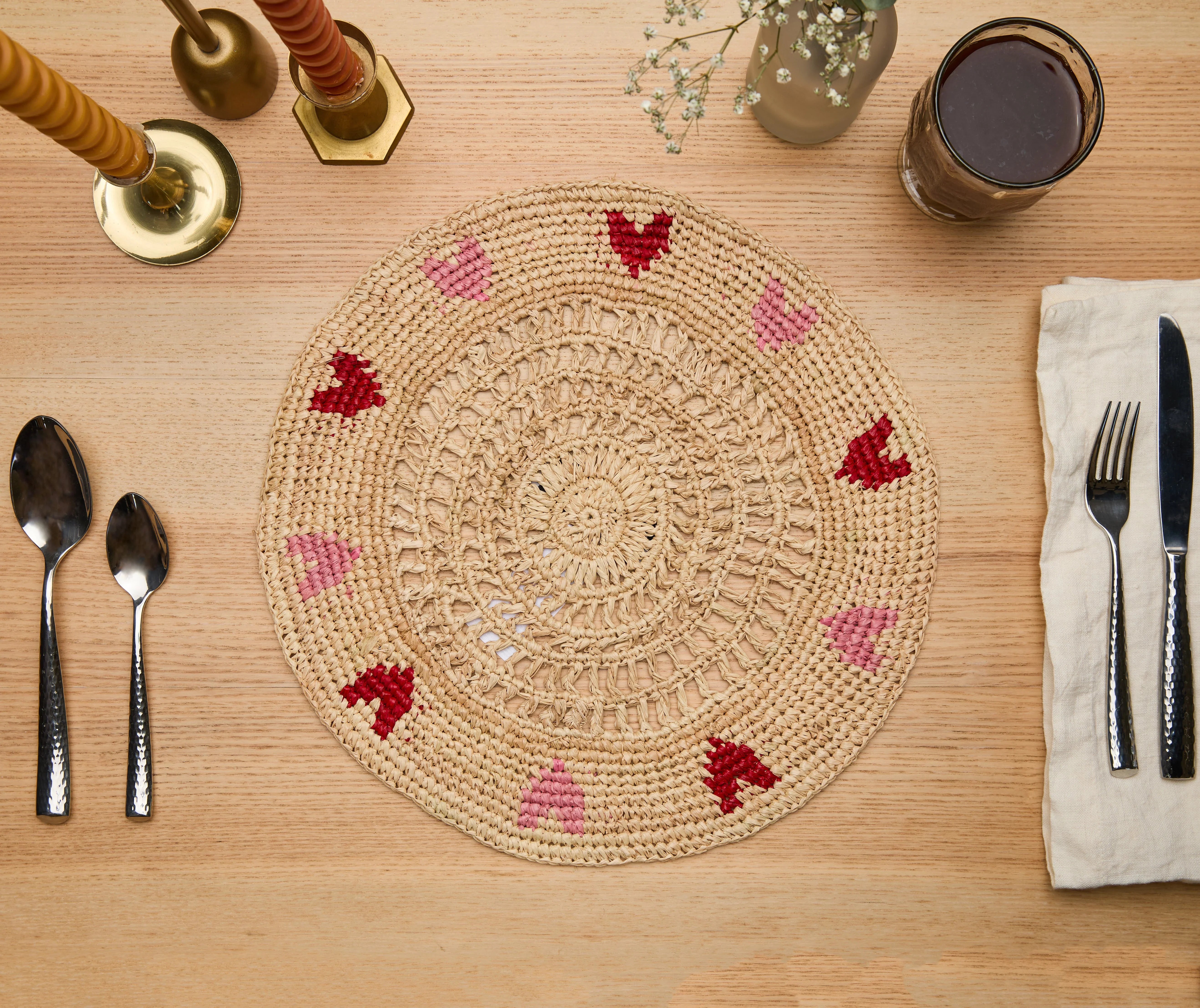 Handwoven Heart Raffia Placemat – Artisan Table Décor with Red & Pink Hearts - The Mayfair Hall