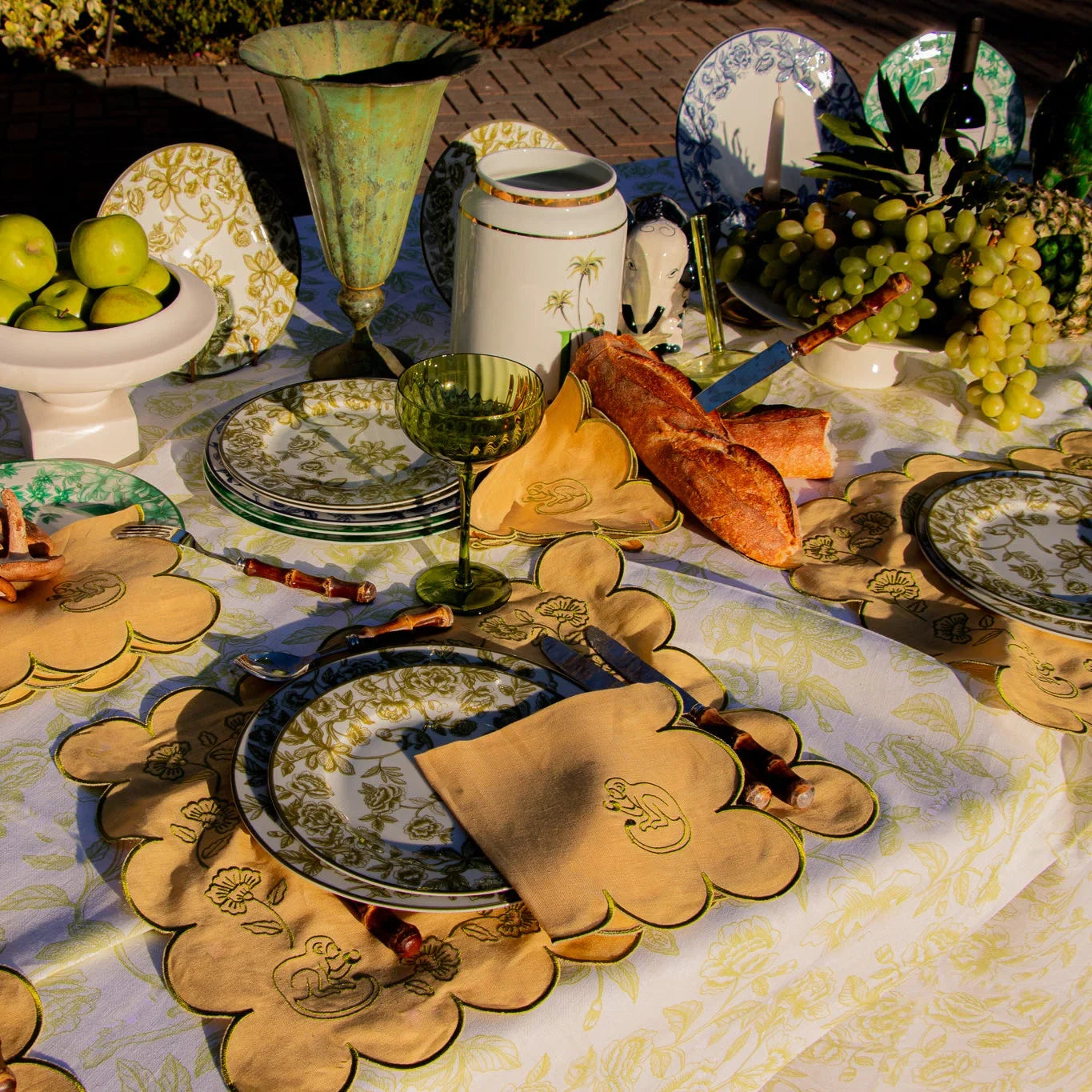 Pembroke Safari Starter Plate - Set of 4 (+1 Bonus Plate)