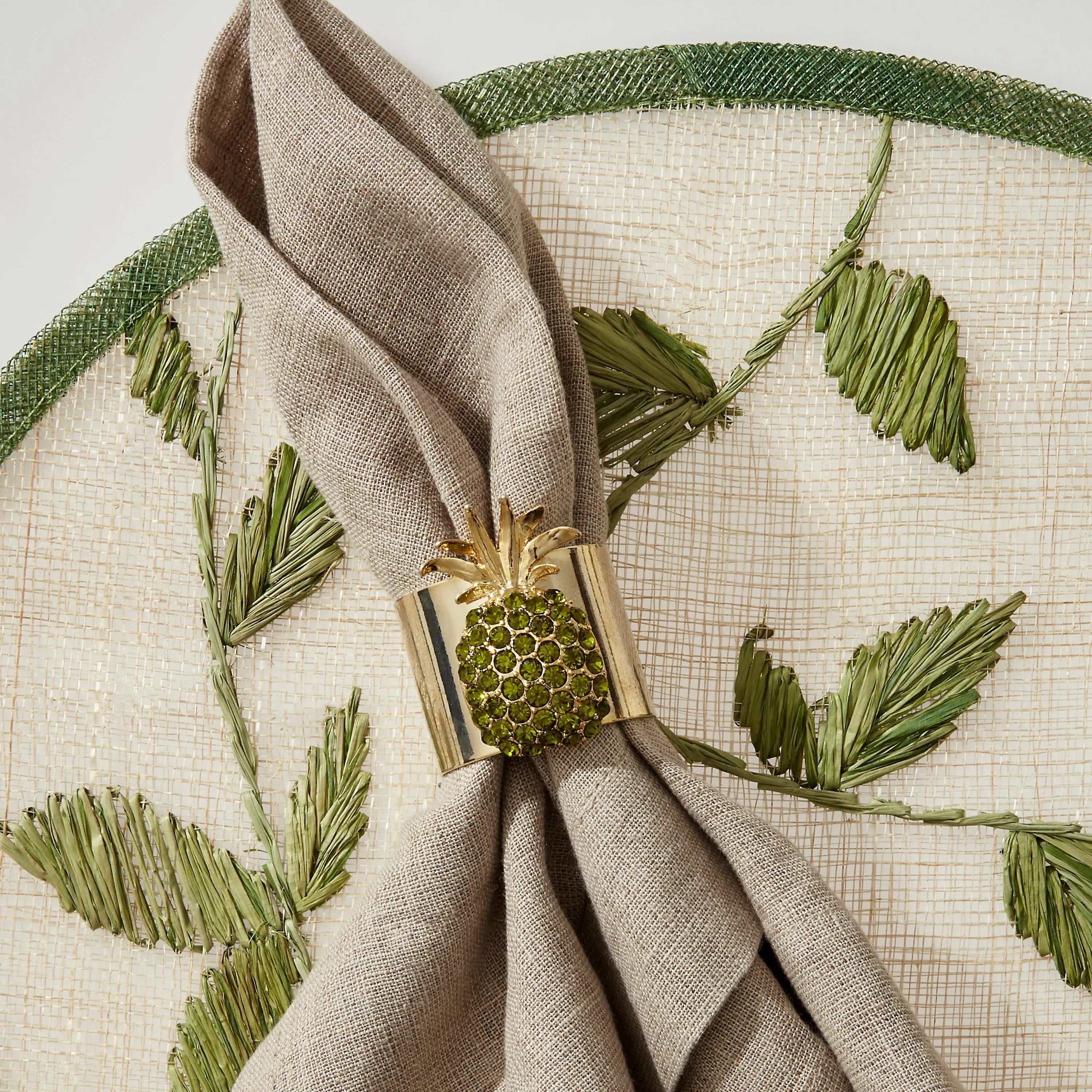 Straw leaf placemat, leaf green, set of four - The Mayfair Hall