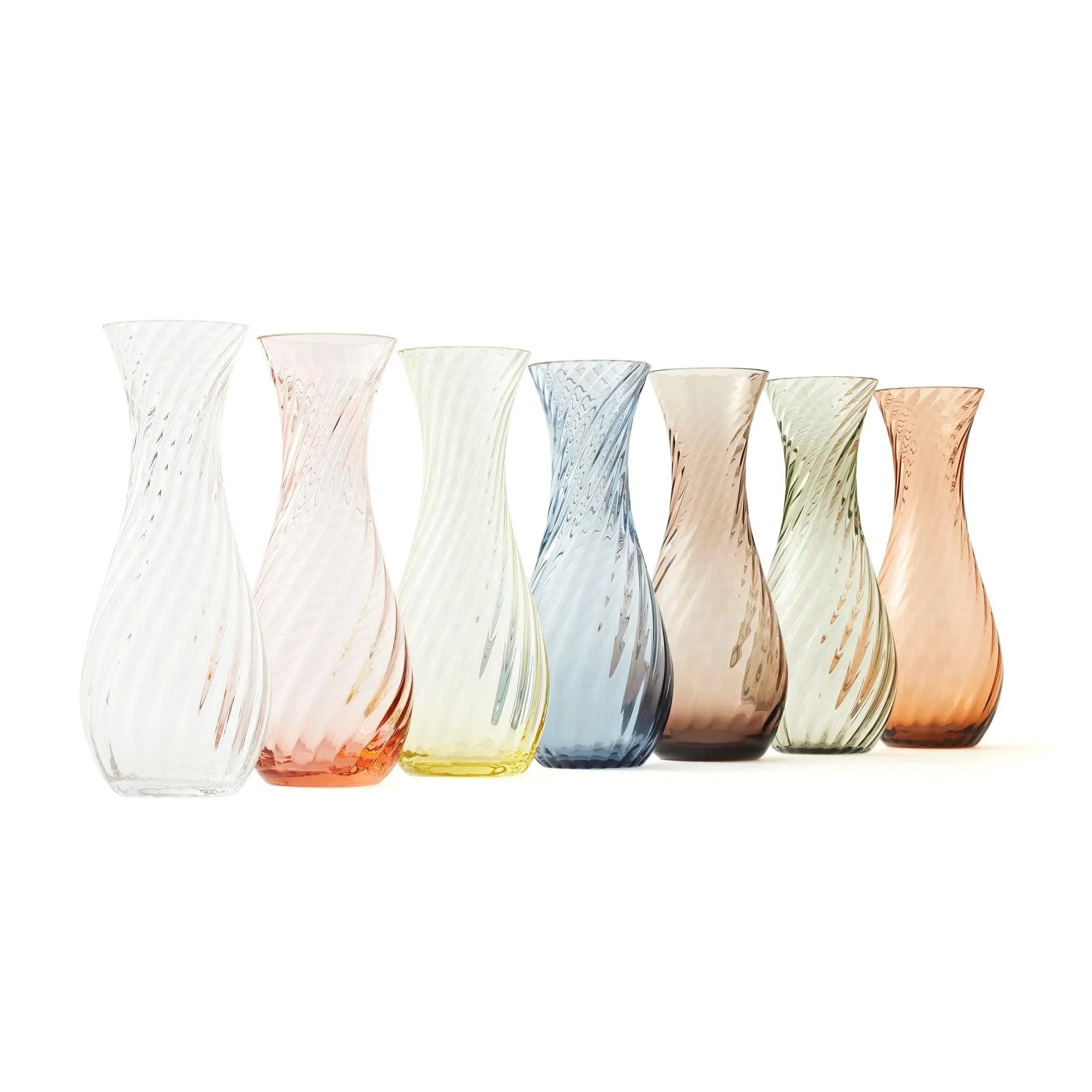 Quinn Carafe with Swirled Pattern 40 Oz. - The Mayfair Hall