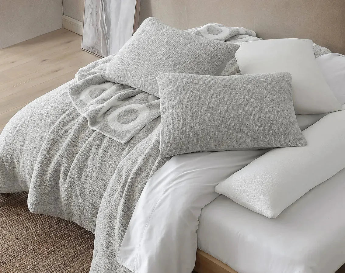 Snug Stitch Comforter - The Mayfair Hall