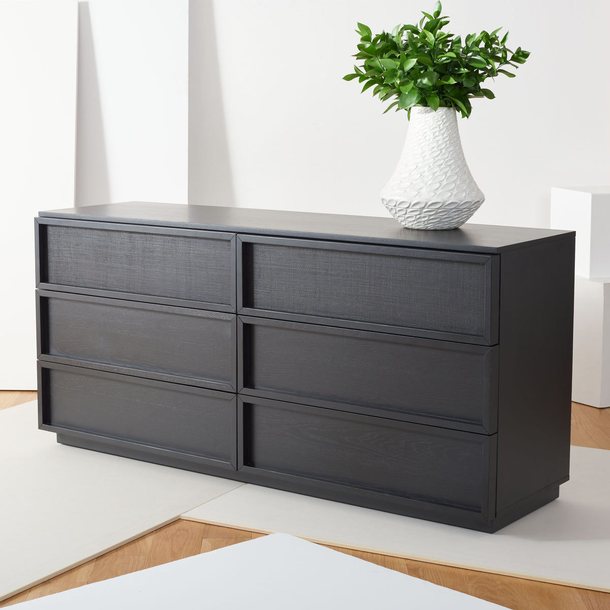 Zeus 6 Drawer Wood Dresser in Black