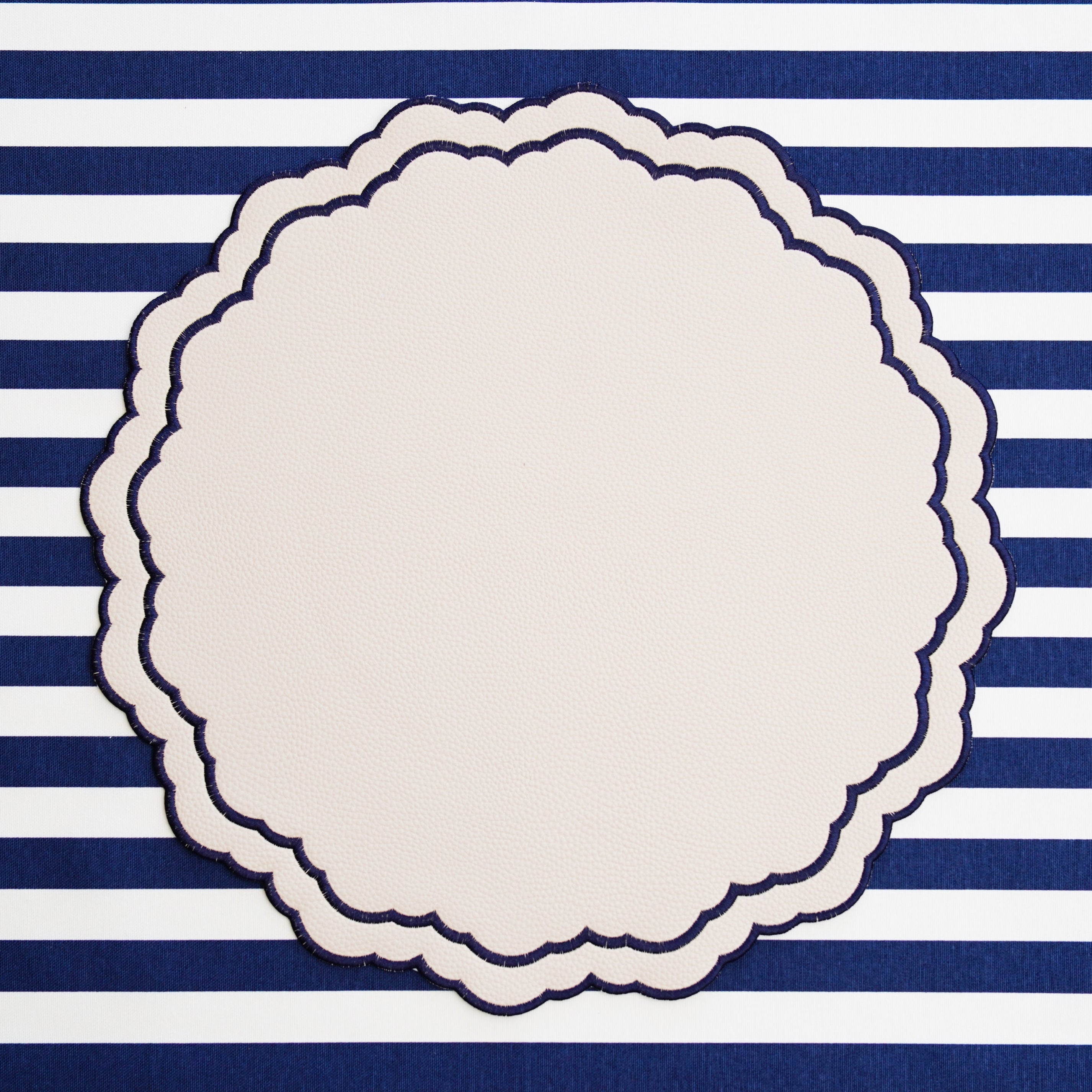 SCARLET WHITE NAVY BLUE ROUND FAUX LEATHER PLACEMAT