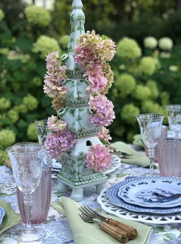 Green Village Scene Tulipiere