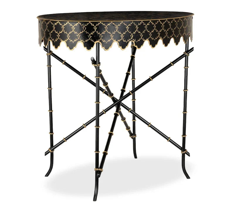 Black & Gold Trellis Scalloped Table