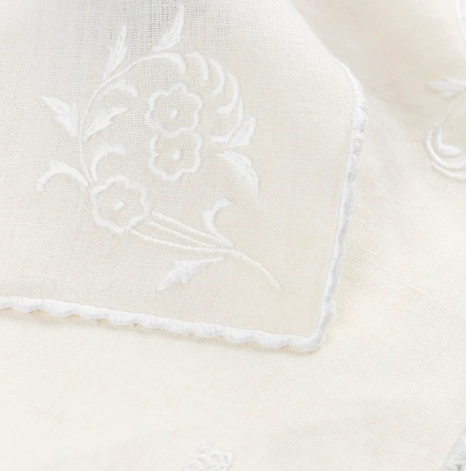 Ivory Tablecloth with White Floral Embroidery - The Mayfair Hall