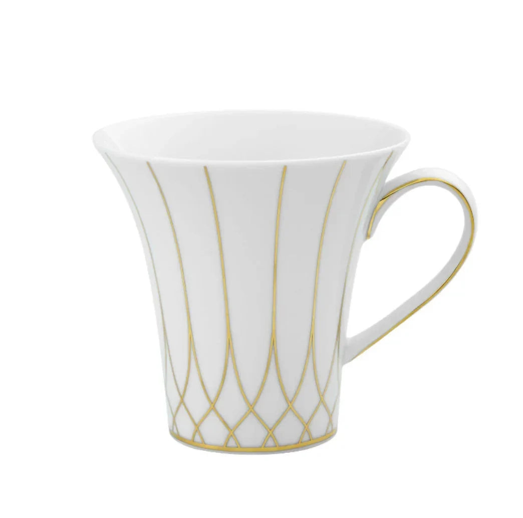 Terrace Porcelain Mug in White and Gold - The Mayfair Hall