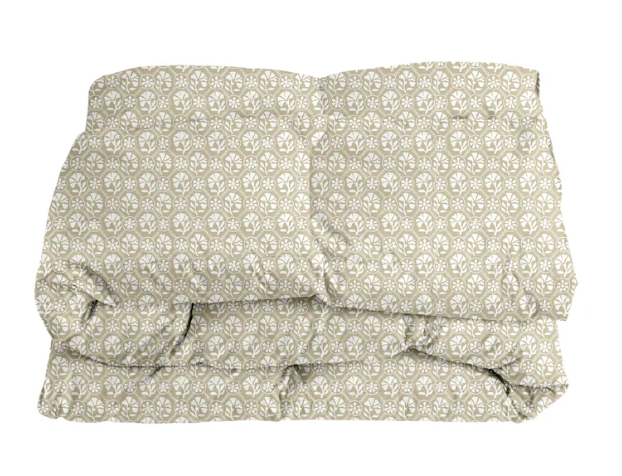 Sophie in Eloise Comforter