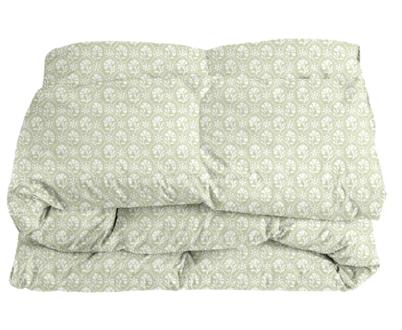 Sophie in Eloise Comforter