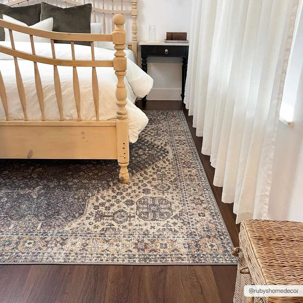 Seok Washable Area Rug - The Mayfair Hall