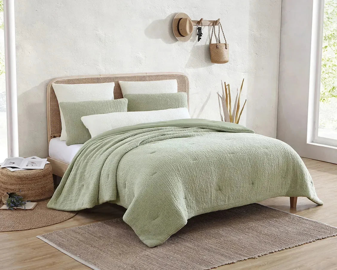 Snug Stitch Comforter - The Mayfair Hall
