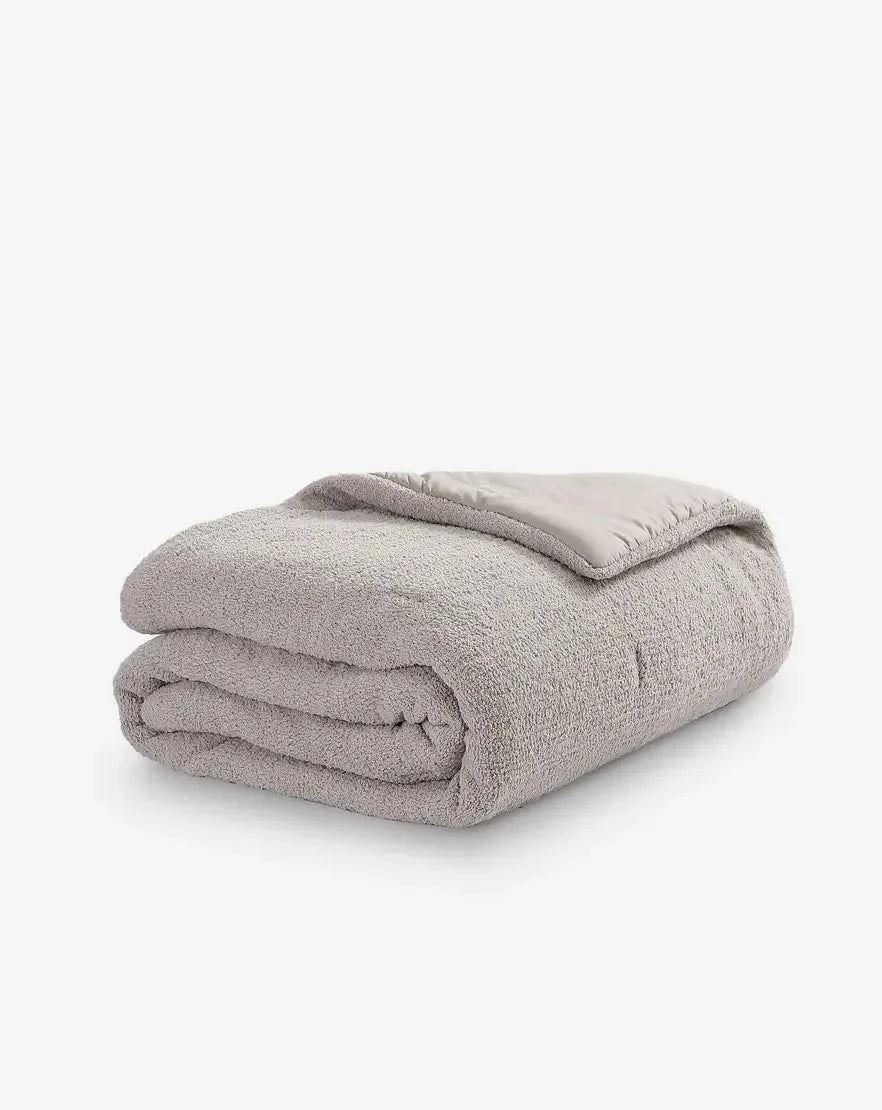 Snug Stitch Comforter - The Mayfair Hall