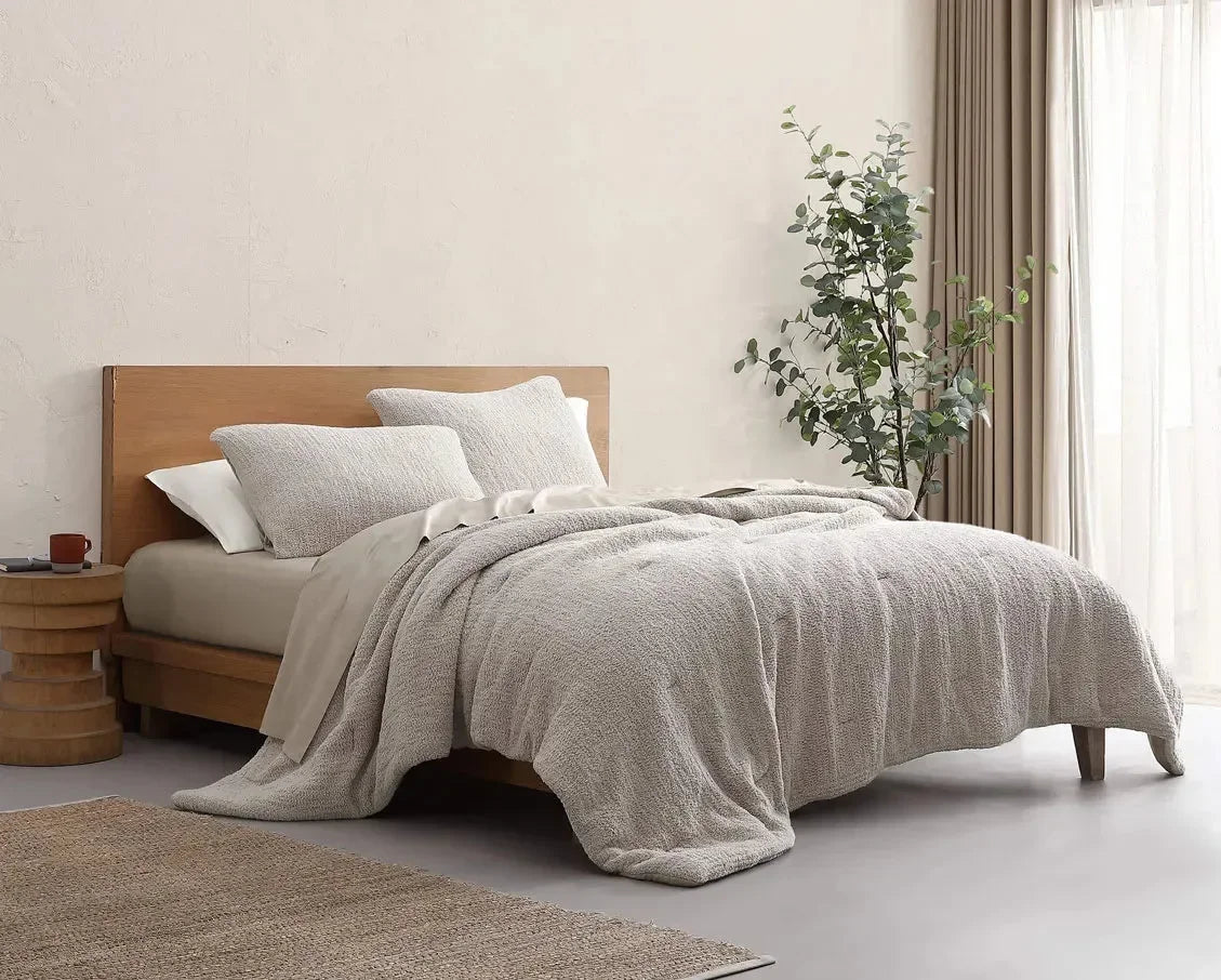 Snug Stitch Comforter - The Mayfair Hall
