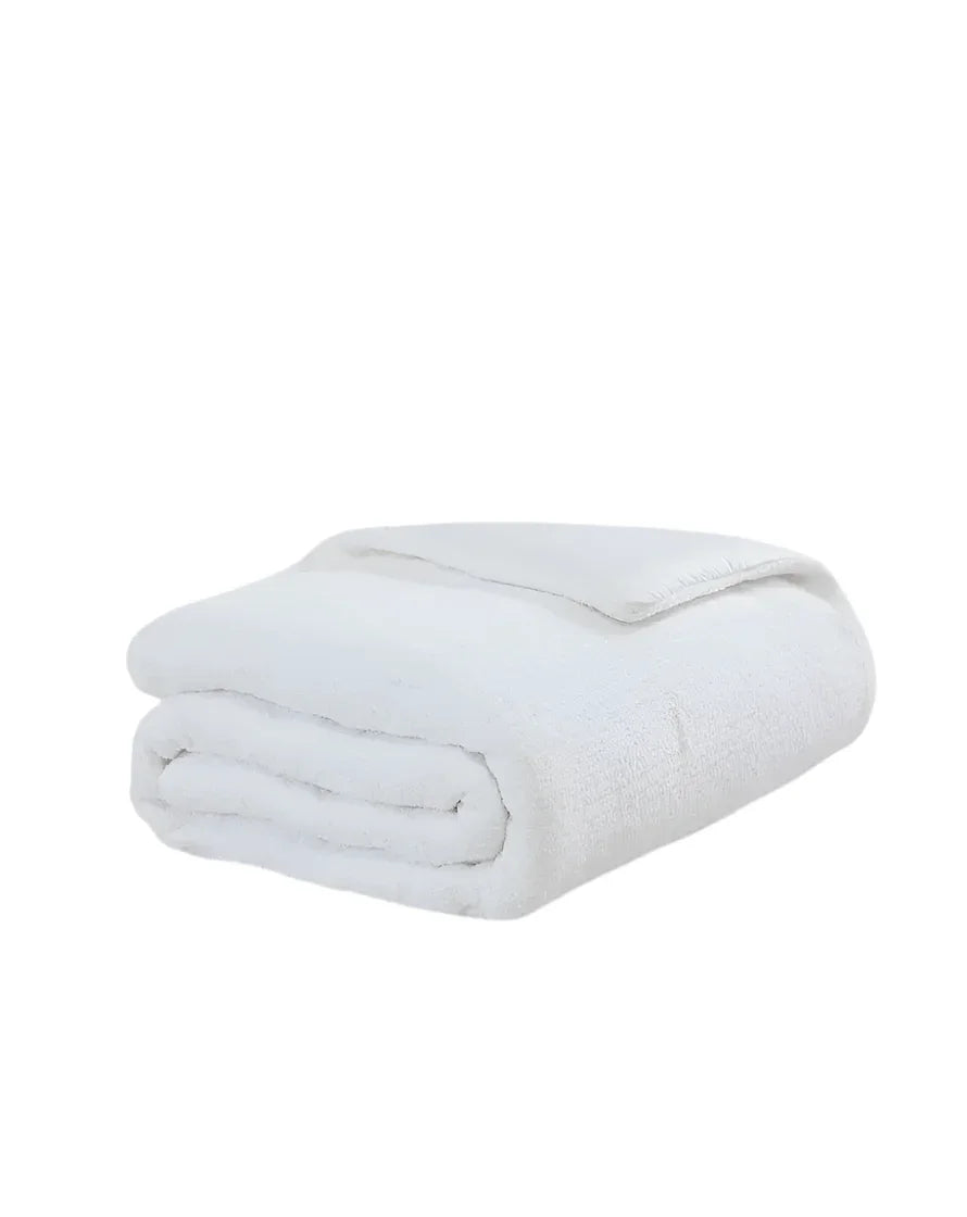 Snug Stitch Comforter - The Mayfair Hall