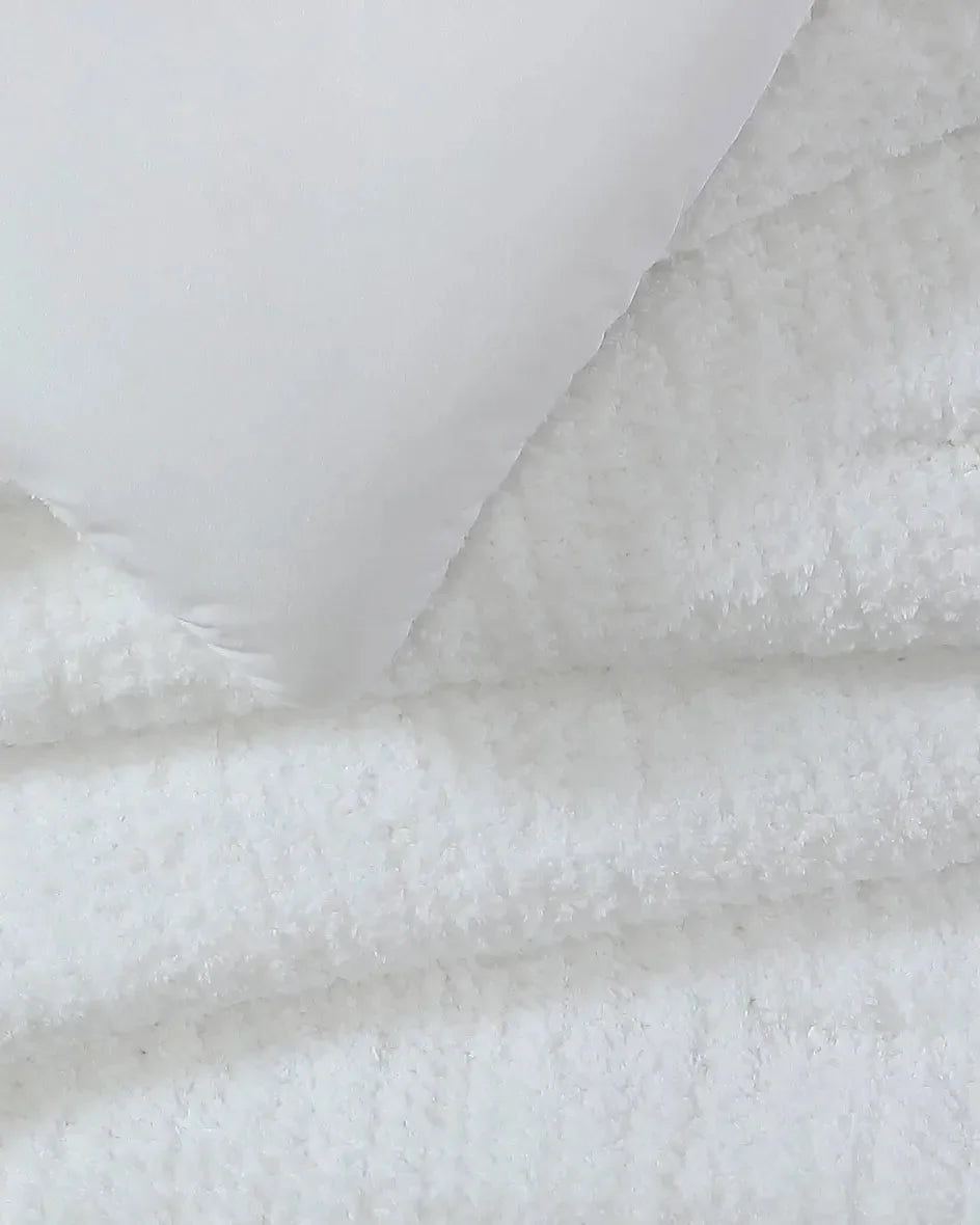 Snug Stitch Comforter - The Mayfair Hall