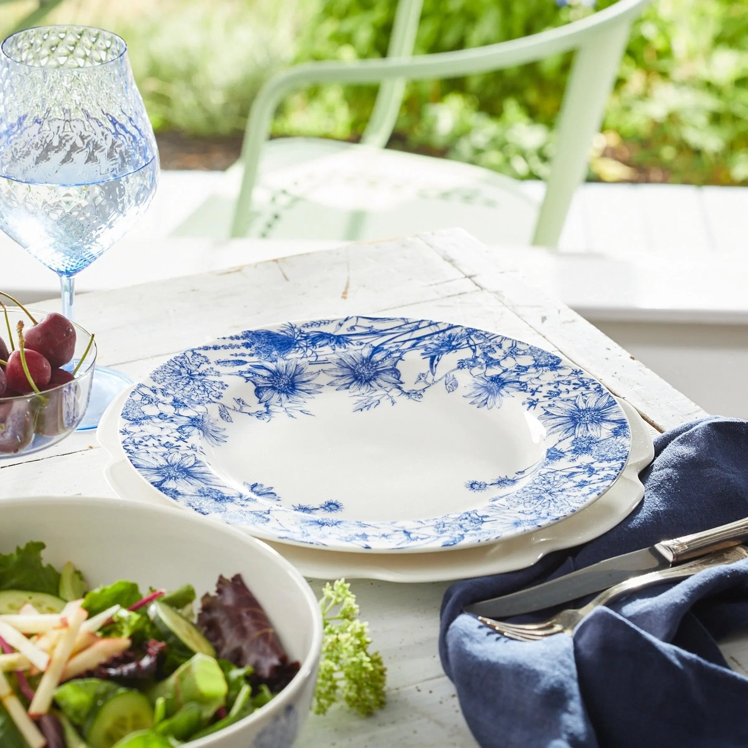 Summer Blues Rimmed Porcelain Dinner Plate - The Mayfair Hall