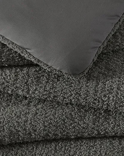 Snug Stitch Comforter - The Mayfair Hall