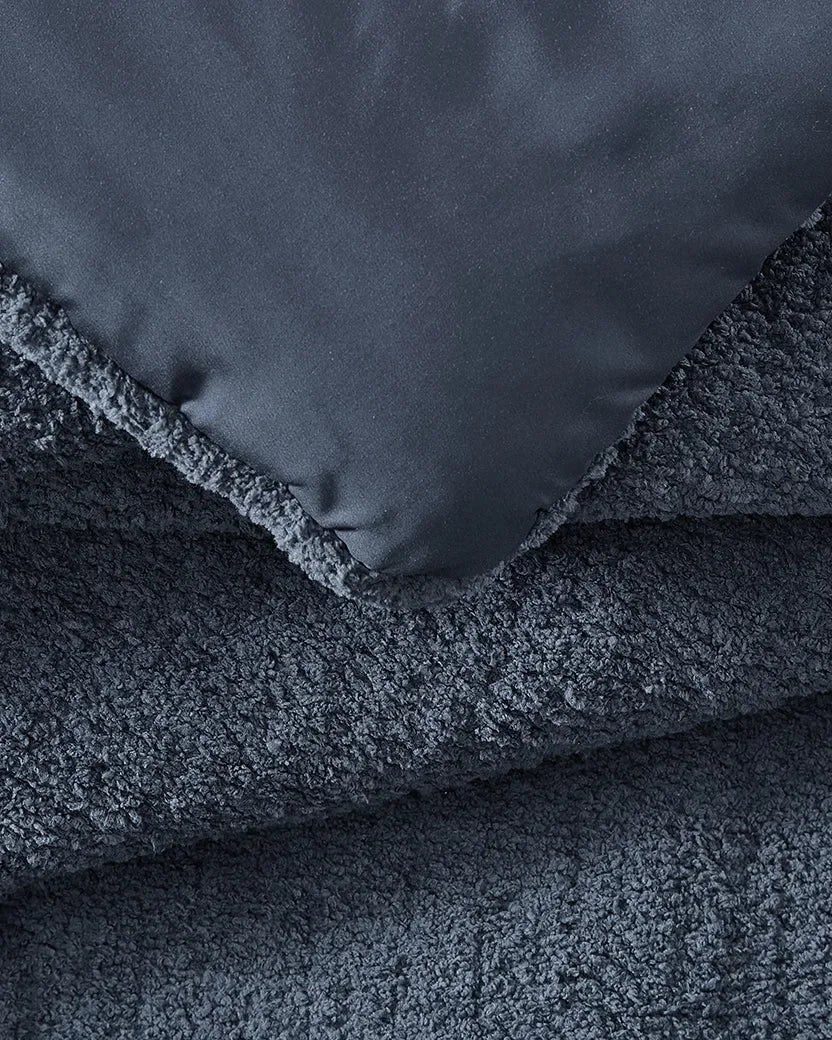 Snug Stitch Comforter - The Mayfair Hall