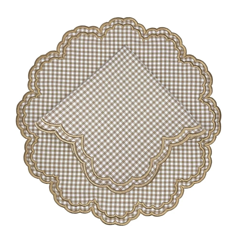 Bettina Napkin in Wheat Gingham with Scalloped Embroidery (Set of 4)