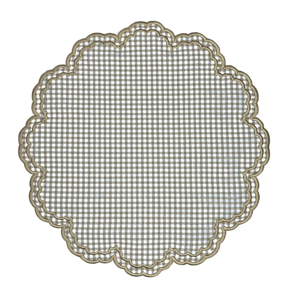 Bettina Placemat in Wheat Gingham with Scalloped Embroidery (Set of 4)