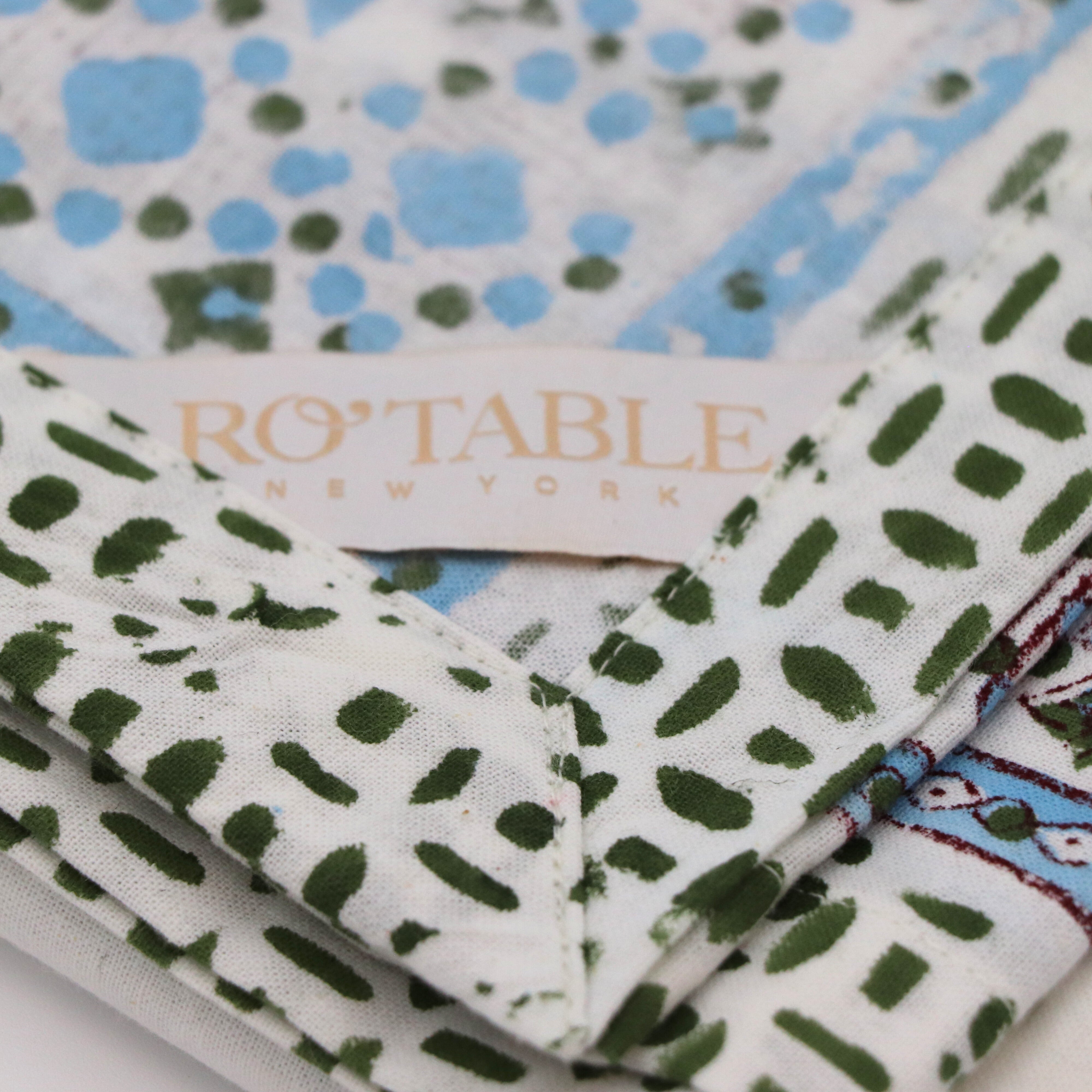 Toile de Blu Hortensia Tablecloth in White Cotton with Blue and Green Hand-Printed Design