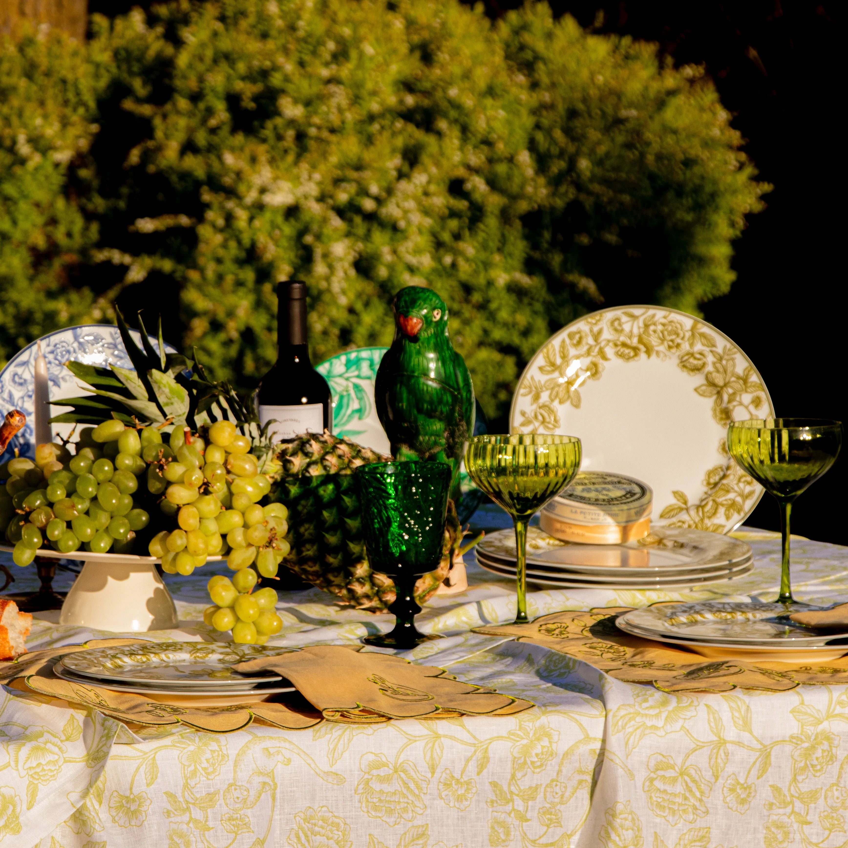 Verde Voyager Hand-Painted Ceramic Parrot in Green