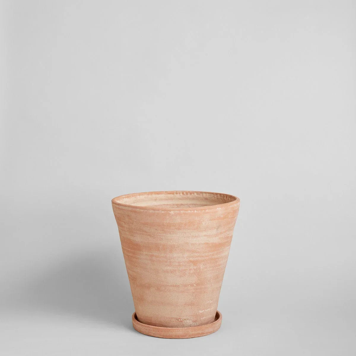 Whitewash Terracotta Studio Planter - The Mayfair Hall