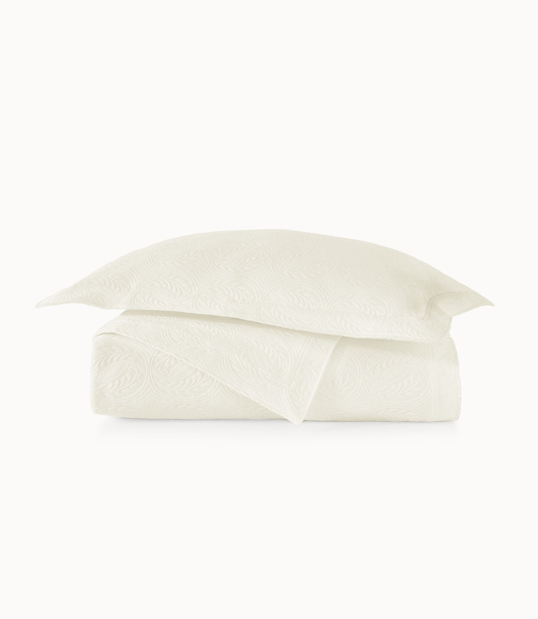 Vienna Matelassé Coverlet