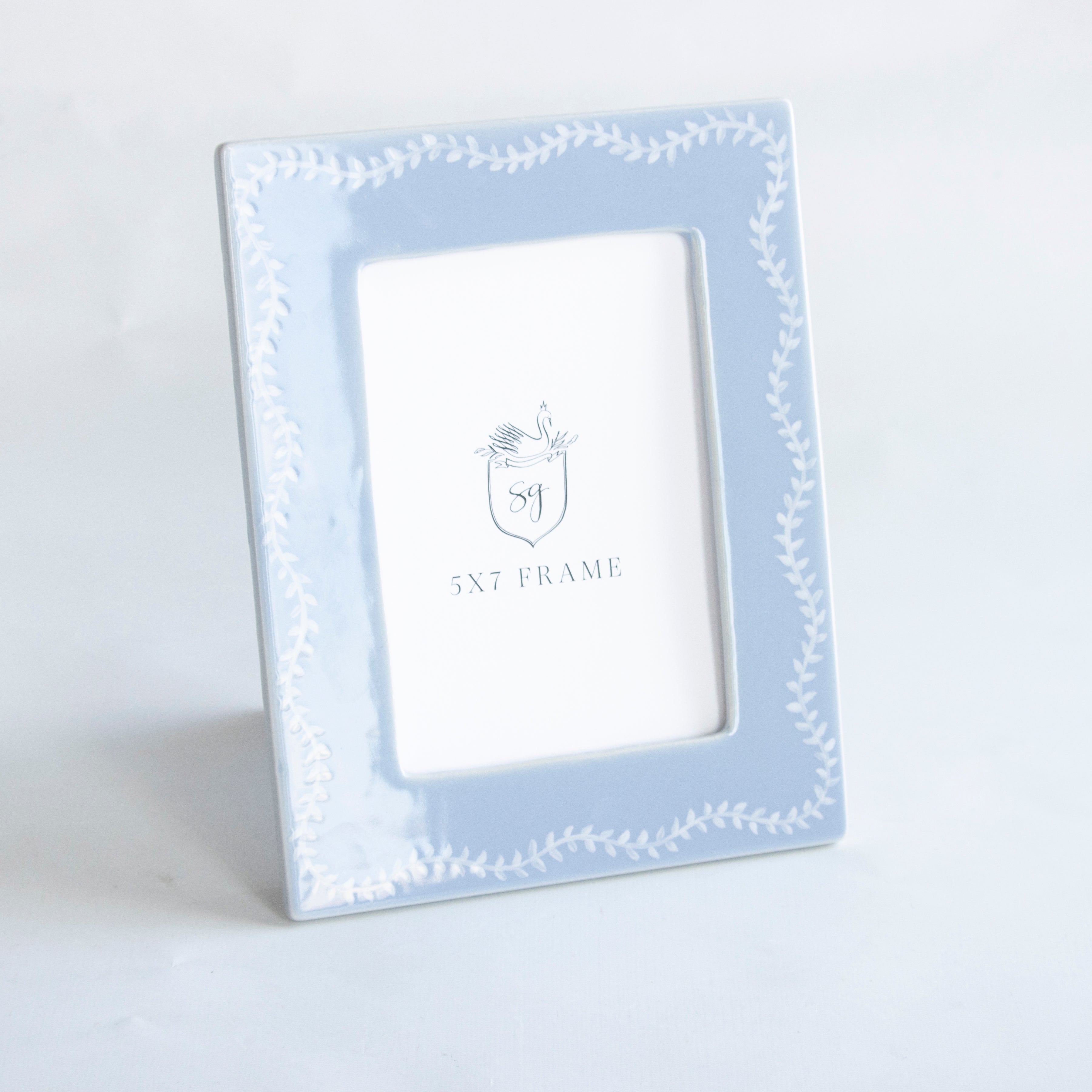 Customizable Laurel Wreath Picture Frame